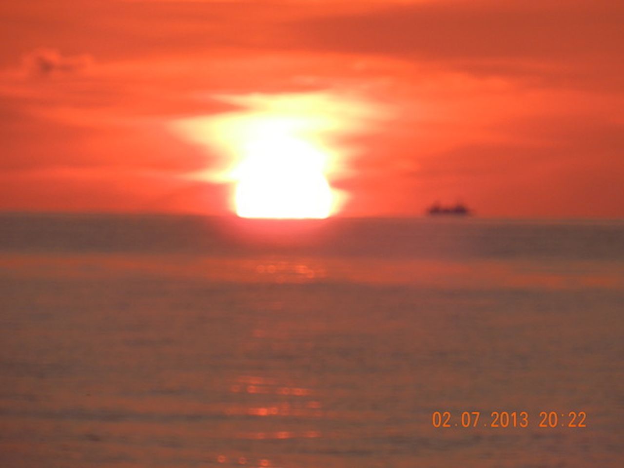 <p><em>"Dla nas żyłaś, dla nas się trudziłaś"</em></p>
<p>Z głębokim żalem zawiadamiamy, że 4.02.2015 r. odeszła od nas nasza kochana Mama, Teściowa, Babcia i Prababcia</p>
<h4>śp. Henryka Warejko</h4>
<p>lat 78</p>
<p>Msza święta żałobna odprawiona zostanie 7.02.2015 r. (sobota) o godzinie 7.30 w kościele p.w. MBNP przy ul. Ugory. Pogrzeb odbędzie się o godzinie 10.00 na cmentarzu komunalnym przy ul. Wiślanej.</p>
<p>W smutku pogrążona Rodzina</p>
<p>Prosimy o nieskładanie kondolencji.</p>