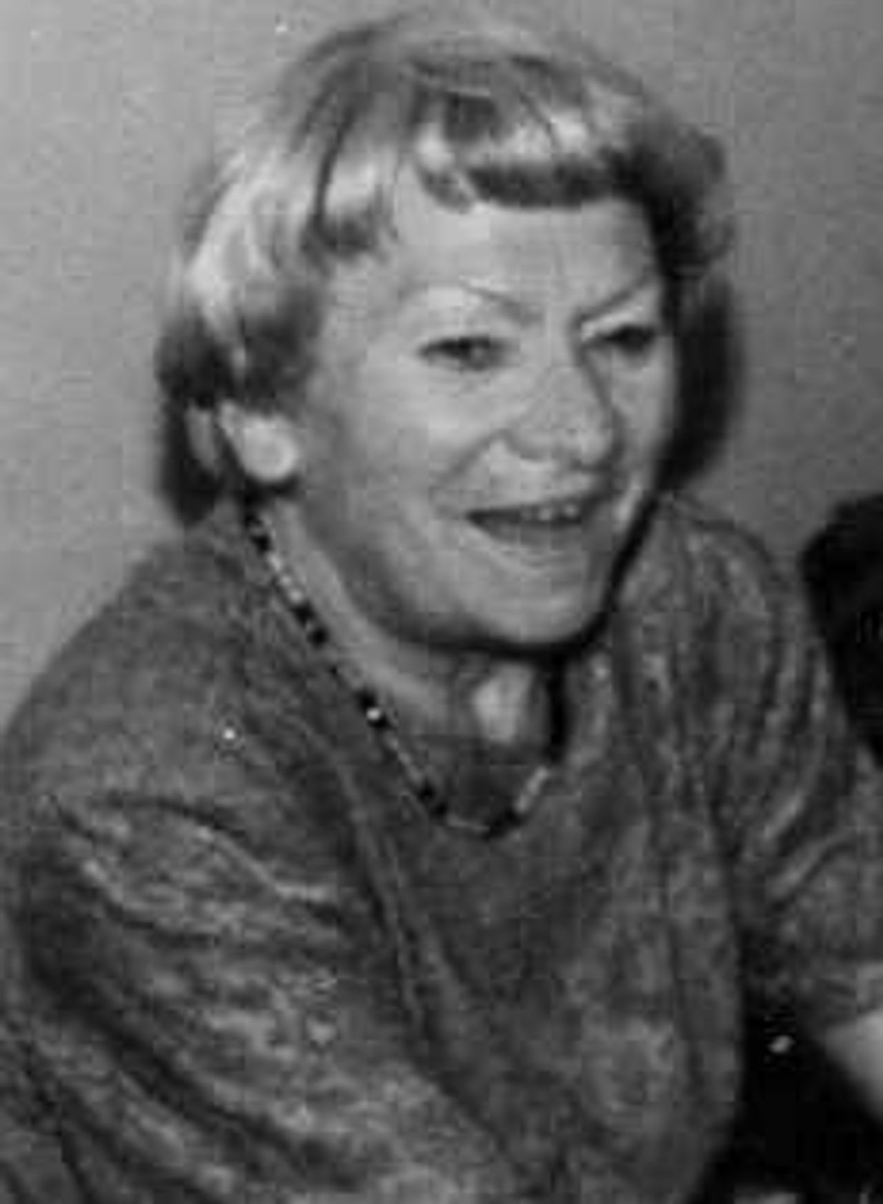 <p>Z głębokim żalem zawiadamiamy, że dnia 14 maja 2012 zmarła w wieku 79 lat nasza ukochana Ciocia<br />Ś+P<br />Bożena Domańska<br />Msza św. odbędzie się 18.05.br. o godz. 12.30 na cmentarzu przy ul. Nowina 1, pogrzeb po mszy św. o godz. 13.15<br />W smutku pogrążona Rodzina</p>