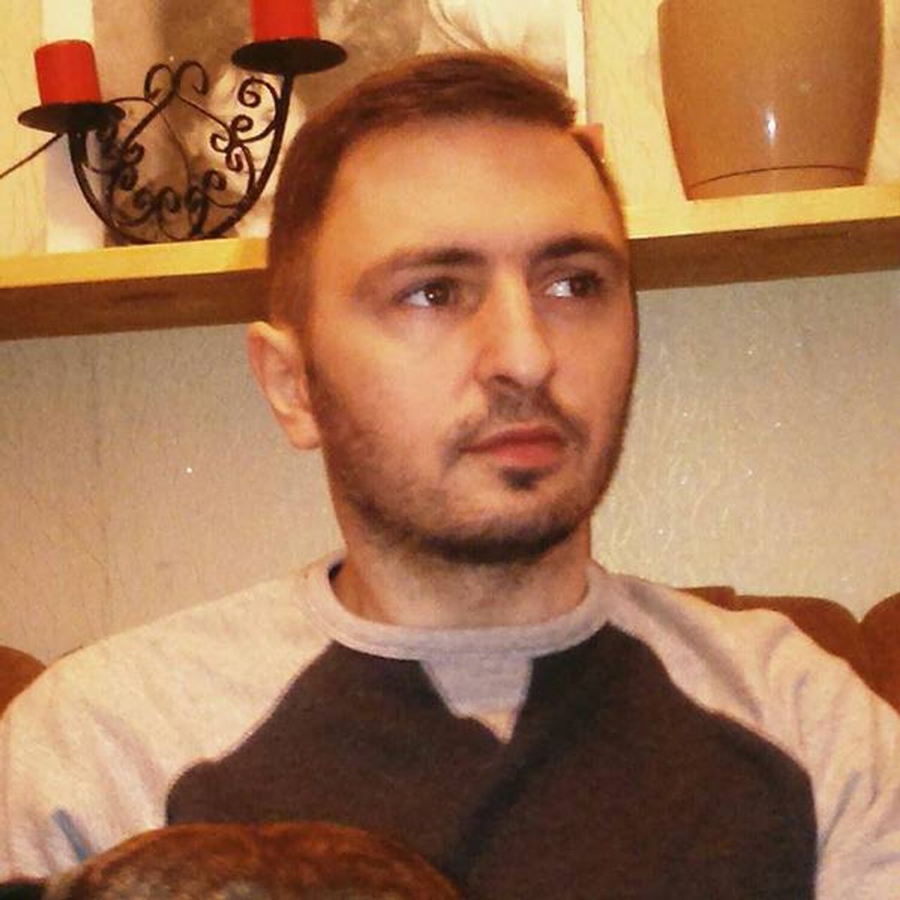 <p>Zawiadamiamy,</p>
<p>że w dniu 19 czerwca 2016 r. po długiej chorobie odszedł nasz pracownik</p>
<p>Jakub Gadecki</p>
<p>lat 31</p>
<p>Msza św. i pogrzeb odbędą się w czwartek, 23 czerwca 2016 r., o godz. 13.30 w parafii pw. Matki Boskiej Szkaplerznej w Wierzchucinku.</p>
<p>Niech odpoczywa w pokoju.</p>
<p>Koleżanki i koledzy</p>
<p>z Pierwszego Zespołu Szkół Prywatnych w Bydgoszczy</p>