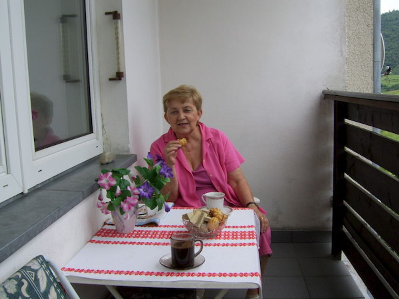<p>Z sercem pełnym bólu i smutku zawiadamiamy, że dnia 5.03.2012 r. zasnęła w Bogu moja kochana Żona i Mama</p>
<h4>śp. Halina Gajewska</h4>
<p>primo voto Waczyńska<br />długoletni nauczyciel SP 6 i SP 14<br />lat 74</p>
<p>Pogrzeb z mszą św. odbędzie się dnia 9.03.2012 r. o godz. 10.00 na cmentarzu parafialnym przy ul. Zaświat w Bydgoszczy.</p>
<p>Pogrążeni w smutku<br />Mąż i Syn z Żoną</p>