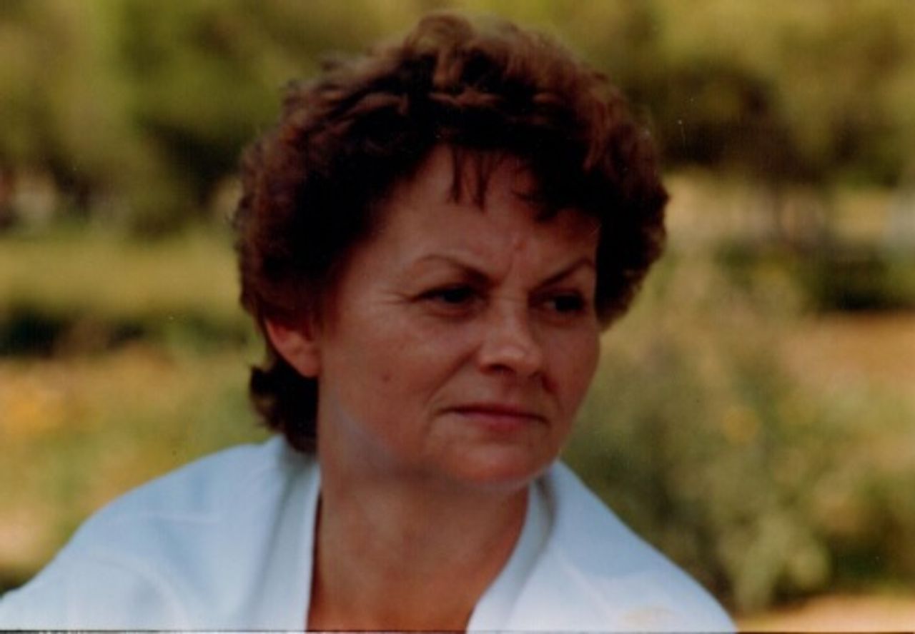 <p>Siedem lat temu, w dniu 8 marca 2009 r. odeszła<br />nasza Najukochańsza Mama i Babcia</p>
<p><strong>śp. </strong><br /><strong>Zofia Krętkowska</strong><br />z domu Marchlewicz</p>
<p>Przyjaciół i Znajomych prosimy o życzliwe wspomnienie.</p>
<p>Joanna, Maciej i Michał Lewandowscy</p>