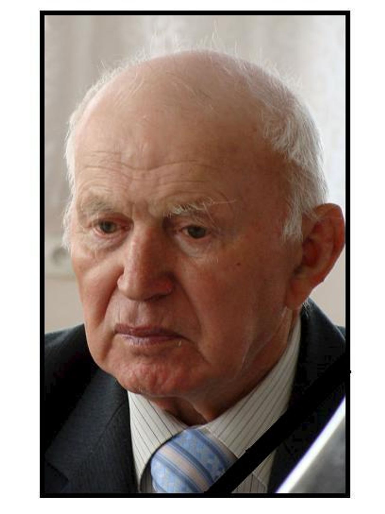<p>Z bólem zawiadamiamy, że 3 kwietnia 2011 roku zmarł w wieku 83 lat, mój kochany MĄŻ, TATUŚ, TEŚĆ, DZIADEK i PRADZIADEK śp. ZYGMUNT WADECKI Pogrzeb odbędzie się w środę, 6 kwietnia 2011 roku o godz. 12.00 na cmentarzu komunalnym w Świdnicy. Pogrążona w żałobie rodzina</p>