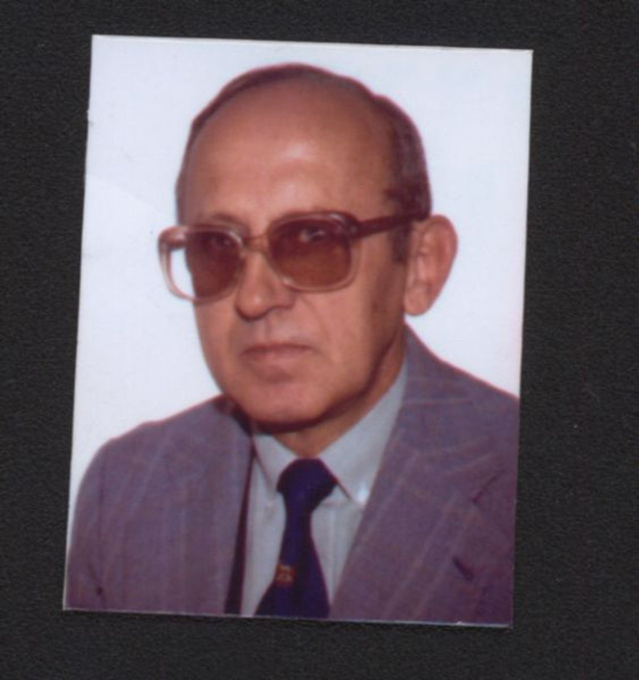 <p>Z głębokim żalem zawiadamiamy, że w dniu 11 marca 2010 roku odszedł od nas Kochany Mąż, Tatuś, Dziadek, Brat, Wujek i Szwagier śp. Major Wojska Polskiego Marian Szałas Ceremonia pogrzebowa odbędzie się w dniu 16.03.2010 o godzinie 13.30 w Kaplicy na Cmentarzu Komunalnym w Koszalinie Pogrążona w smutku Rodzina Msza Św. żałobna w dniu pogrzebu o godzinie 12.00 w Kaplicy św. Marcina w Koszalinie</p>