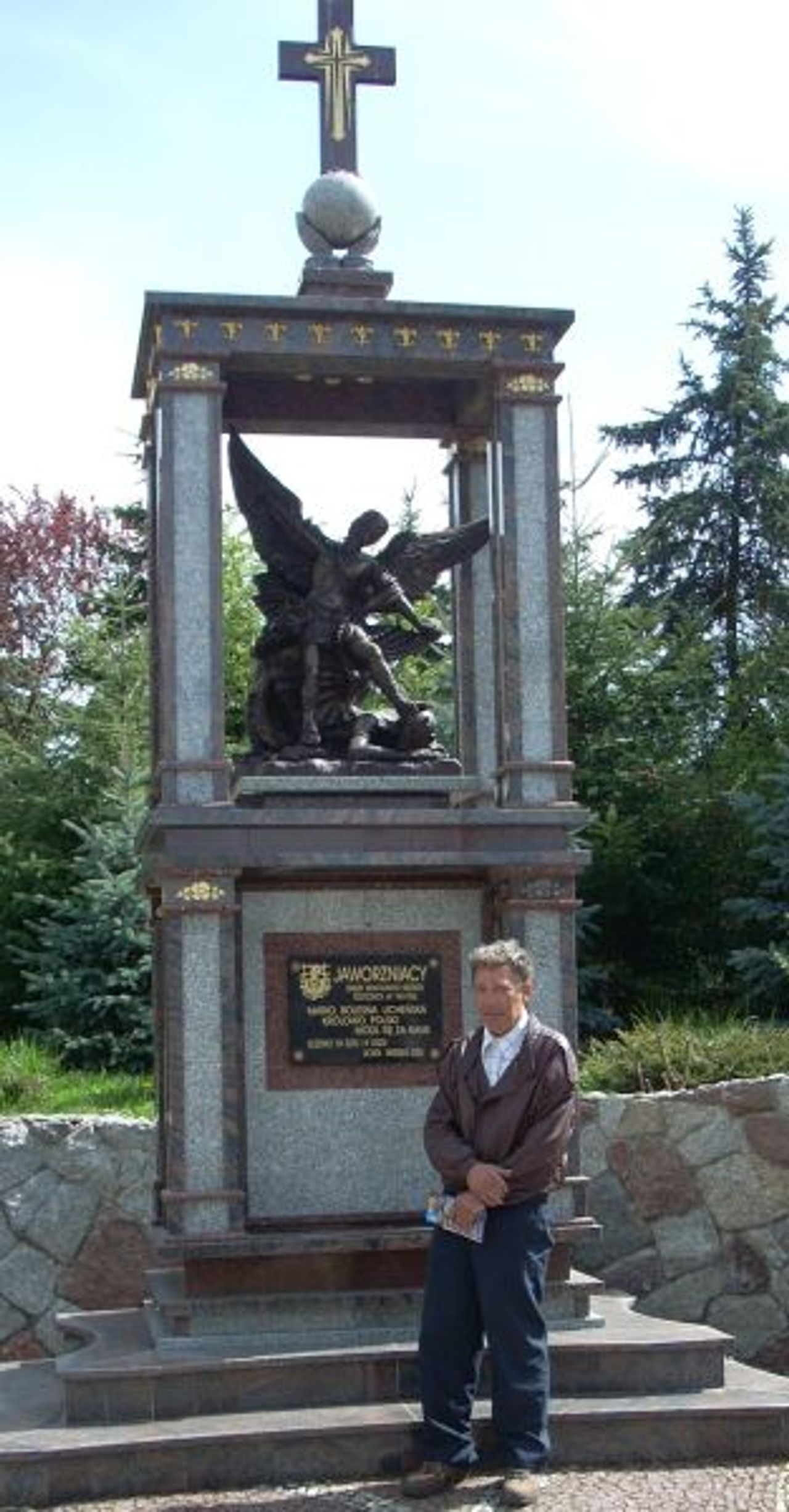 <p>Z głębokim żalem zawiadamiamy, że 7 września 2009 roku odszedł od nas, w wieku 53 lat śp. KRZYSZTOF PIĄTEK Pogrzeb odbędzie się dziś, 11 września 2009 roku o godz. 12.50 na cmentarzu komunalnym (starym) przy ul.Wrocławskiej w Zielonej Górze. Rodzina</p>