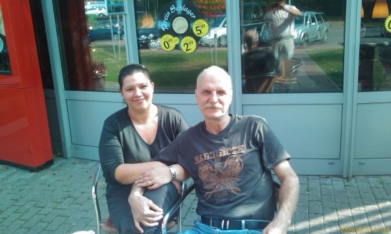 <p>W dniu 20 maja 2010 roku po krótkiej i ciężkiej chorobie odszedł do Domu Pana w Verden (Niemcy) Nasz Kolega i Przyjaciel z boiska<br />ś+p<br />Tadeusz Dybol<br />Tak jak na boisku, walczyłeś z chorobą do samego końca z zaciętością, godnością i przekonaniem, że będziesz Zwycięzcą.<br />Żegnaj<br />Maciej Kostencki<br />Bogdan Sojkin</p>