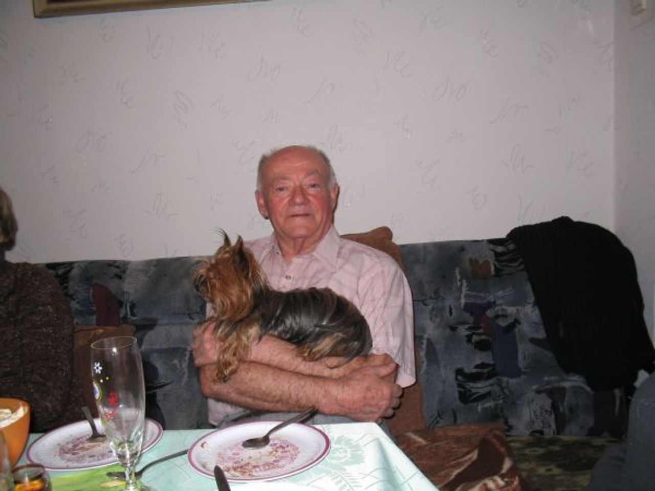 <p>Z głębokim żalem zawiadamiamy, że 9 września 2009 roku odszedł od nas po długich cierpieniach w wieku 76 lat ukochany MĄŻ, OJCIEC, DZIADEK i WUJEK śp. STANISŁAW HAJDUGA Pogrzeb odbędzie się w sobotę 12 września 2009 r. o godz. 14.15 na cmentarzu komunalnym na Chynowie Pogrążona w smutku rodzina Msza św. w intencji Zmarłego zostanie odprawiona w dniu pogrzebu o godz. 7.00 w kościele pod wezwaniem Podwyższenia Krzyża</p>