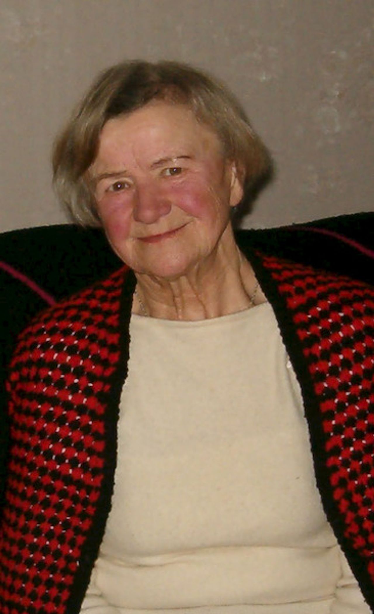 <p>Z głębokim żalem zawiadamiamy, że w dniu 14 grudnia 2013 r. zmarła w wieku 85 lat</p>
<h4>śp<br />Stefania Załęcka</h4>
<p>długoletnia pracownica Katedry Techniki Cieplnej Wydziału Mechanicznego PG.<br />Odeszła od nas Osoba serdeczna i przyjacielska, lubiana i ceniona przez wszystkich, którzy Ją znali.</p>
<p>Pozostanie w naszej pamięci nie tylko jako skromny i oddany pracownik, ale Osoba, która całym sercem włączyła się<br />w tworzenie struktur NSZZ „Solidarność” na Uczelni i kontynuowała działalność w trudnych chwilach stanu wojennego.</p>
<p>Dziekan, współpracownicy z Wydziału Mechanicznego<br />Politechniki Gdańskiej</p>
<p>Msza św. żałobna odprawiona zostanie 19 grudnia 2013 r. o godz. 12.00<br />w kościele Garnizonowym (Gdańsk-Wrzeszcz, ul. Matejki).<br />Pogrzeb odbędzie się w tym samym dniu (czwartek 19 grudnia 2013 r.) o godz. 13.00<br />na cmentarzu Srebrzysko. .</p>