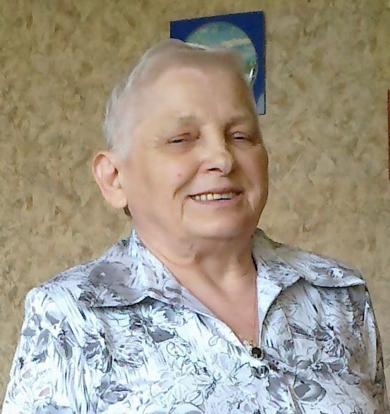 <p>"Zamknęłaś oczy i serce Twoje ustało, lecz będziesz z nami przez wieczność całą"</p>
<p>Z sercem pełnym bólu i smutku zawiadamiamy, że dnia 28 lipca 2015 r. zmarła w Bogu nasza kochana Mama, Babcia i Prababcia</p>
<p>śp.Leokadia Kamińska</p>
<p>z domu Więcek</p>
<p>lat 74</p>
<p>Pogrzeb poprzedzony mszą świętą odbędzie się dnia 31.07.2015 r. o godz. 11.00 na cmentarzu parafialnym - Bielawki.</p>
<p>W smutku pogrążeni Synowie i Córka wraz z Rodzinami</p>