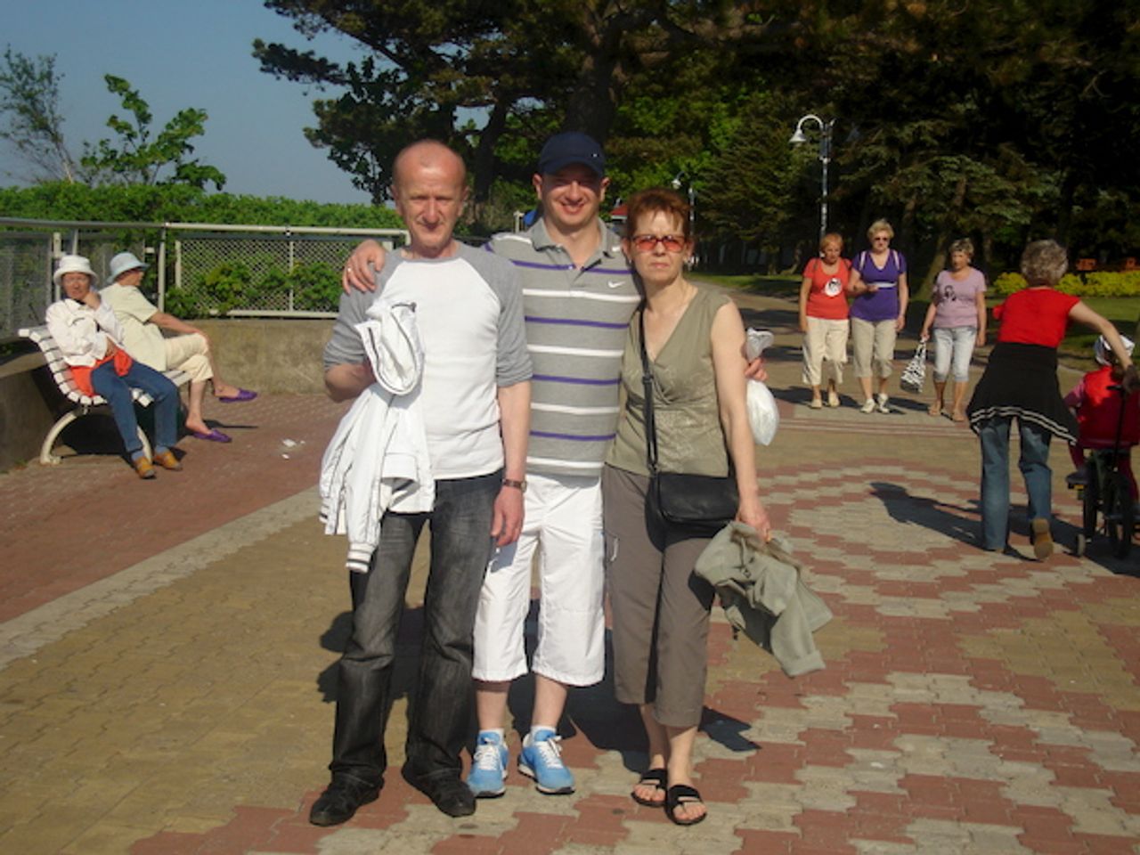 <p>Z głębokim żalem zawiadamiamy, ze w dniu 05.06.2014 r. odszedł od nas śp. ZBIGNIEW SOBCZAK lat 59.</p>
<p>Msza żałobna odprawiona zostanie w dniu pogrzebu o godz. 8:00 w Kościele św. Faustyny Kowalskiej. Ceremonia pogrzebowa odbędzie się w dniu 10.06.2014 r,. na Starym Cmentarzu w Słupsku.</p>
<p>Wystawienie w kaplicy o godz. 12:10. Wyprowadzenie do miejsca spoczynku o godz. 12:40. Rodzina i przyjaciele.</p>