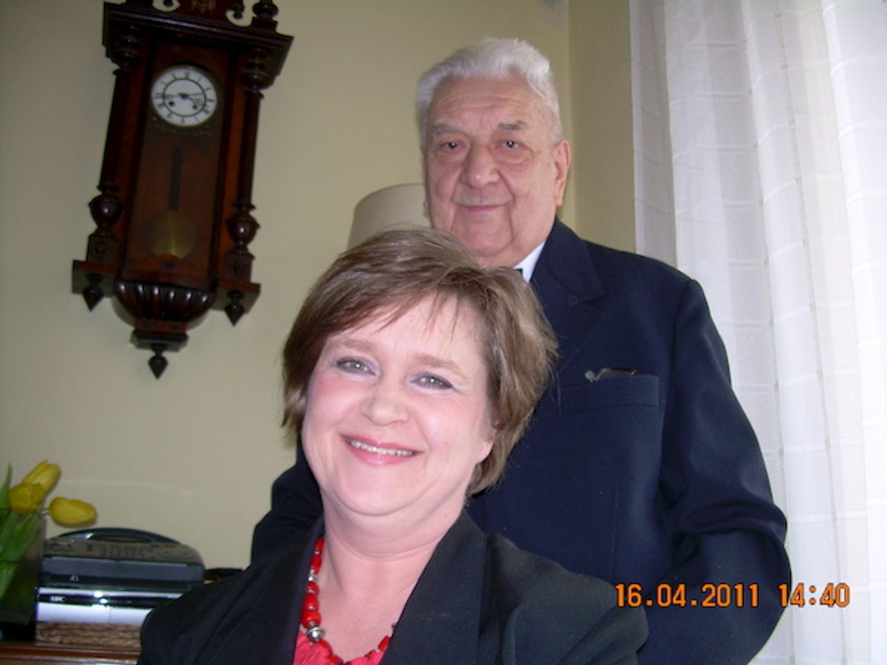 <p>Ze smutkiem żegnamy naszego długoletniego emerytowanego Nauczyciela<br />Rogera Piotrowskiego<br />Rodzinie i Bliskim wyrazy głębokiego współczucia składają dyrekcja i pracownicy II Liceum Ogólnokształcącego im. Bolesława Chrobrego w Sopocie</p>