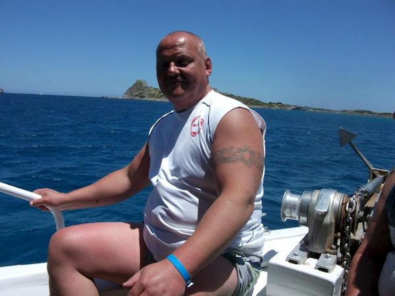 <p>Z sercem pełnym bólu zawiadamiamy, że 6.12.2013 r. odszedł od nas nasz kochany Mąż i Tatuś</p>
<p>śp. Adam Lewandowski</p>
<p>lat 47</p>
<p>Pogrzeb odbędzie się 10.12.2013 r. (wtorek) o godzinie 13.00 na cmentarzu komunalnym przy ul. Kcyńskiej.</p>
<p>W smutku pogrążona Żona, Córka i Syn</p>