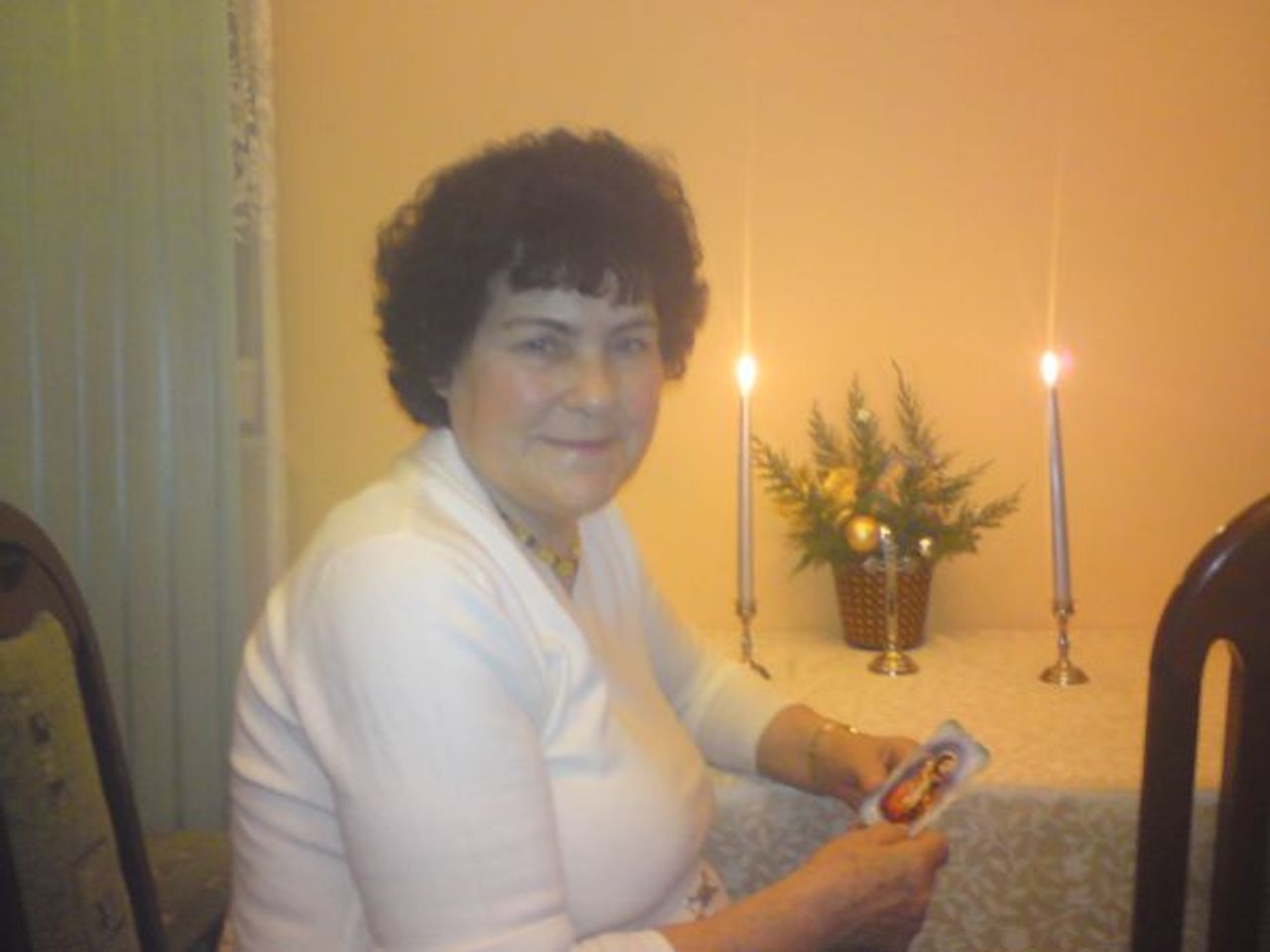 <p>Z głębokim żalem zawiadamiamy, że dnia 15 października 2010 roku<br />zmarła najukochańsza Żona, Mama, Babcia i Prababcia przeżywszy 84 lata<br />ŚP<br />Irena Radzio<br />Msza święta zostanie odprawiona 22 października 2010 roku<br />w kościele św. Jadwigi Śląskiej we Wrocławiu-Leśnicy, ul. Wolska, o godzinie 12.00, po której nastąpi złożenie do grobu. Pogrążona w smutku Rodzina</p>