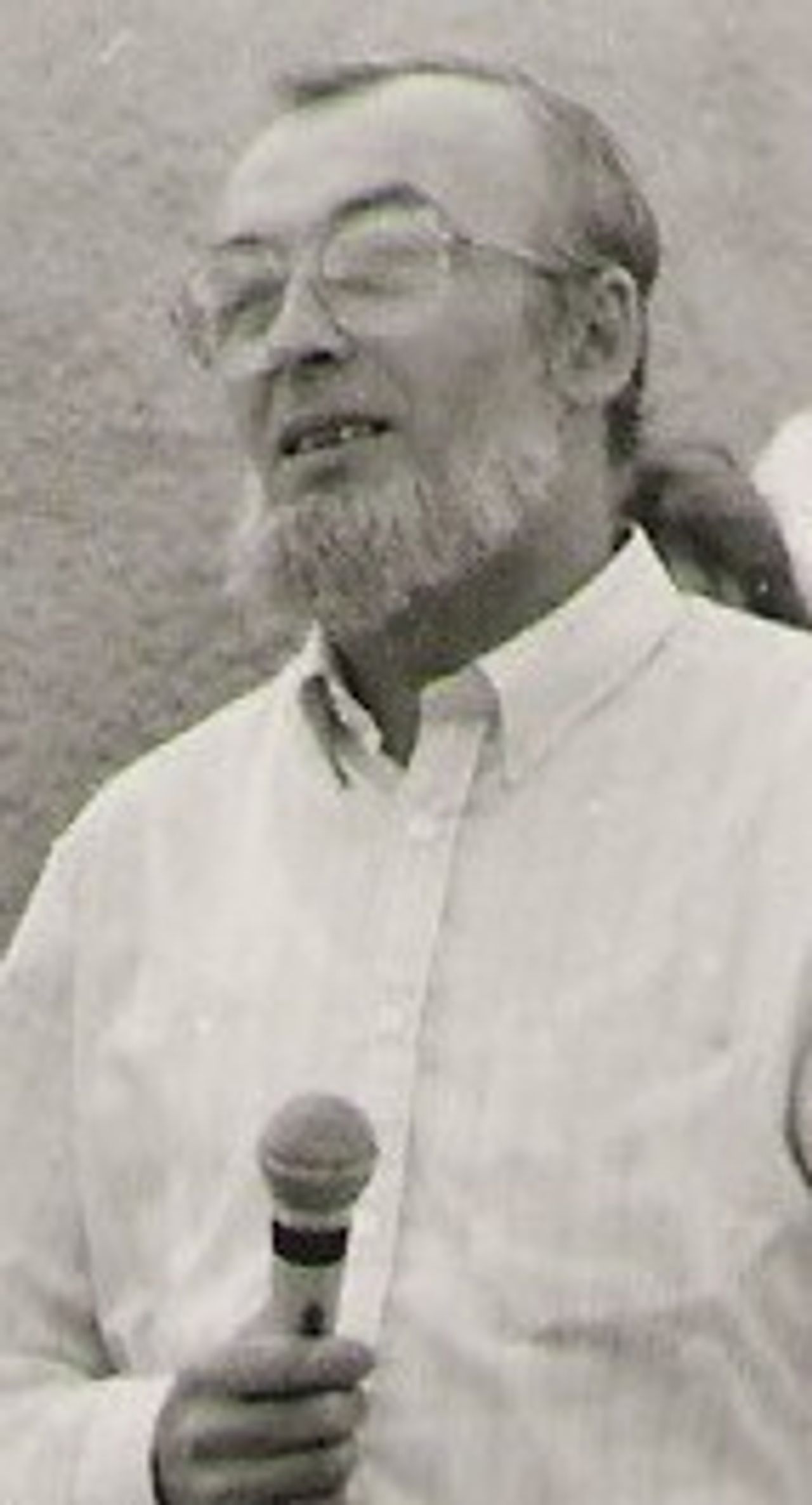<p>„Umarłych wieczność dotąd trwa, dokąd pamięcią im się płaci”<br />Wisława Szymborska<br />Z wielkim smutkiem zawiadamiamy,<br />że w dniu 3 stycznia 2015 roku odszedł od nas</p>
<p>ś†p<br />Zbigniew Miotłowski</p>
<p><br />Msza św. żałobna odprawiona zostanie 8.01.2015 r. (czwartek) o godz. 10.00<br />w kościele pw. Matki Boskiej Bolesnej w Gdańsku przy ul. Głębokiej.<br />Uroczystości pogrzebowe odbędą się tego samego dnia o godz. 11.30<br />na cmentarzu Łostowice w Gdańsku.</p>
<p>Pogrążeni w smutku<br />Córka, Zięć i Wnuczka</p>