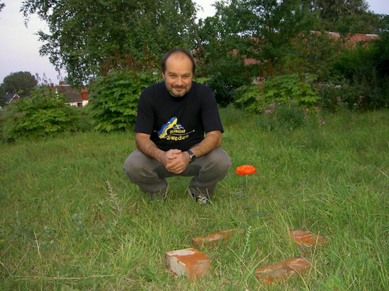 <p>23 maja 2011 r. odszedł "za rzekę, w cień drzew" nasz Przyjaciel i Kolega</p>
<p>śp.<br />Krzysztof Cerowski</p>
<p>wieloletni członek Klubu Wędkarskiego "Pstrąg" w Gdańsku. Społecznik, zaangażowany w ochronę pomorskiej przyrody i łowisk, świetny kolega i towarzysz wędkarskich wypraw.</p>
<p>I takim pozostanie w naszej pamięci<br />Krzysiowi i wodom cześć!</p>
<p>Przyjaciele z Klubu "Pstrąg"</p>