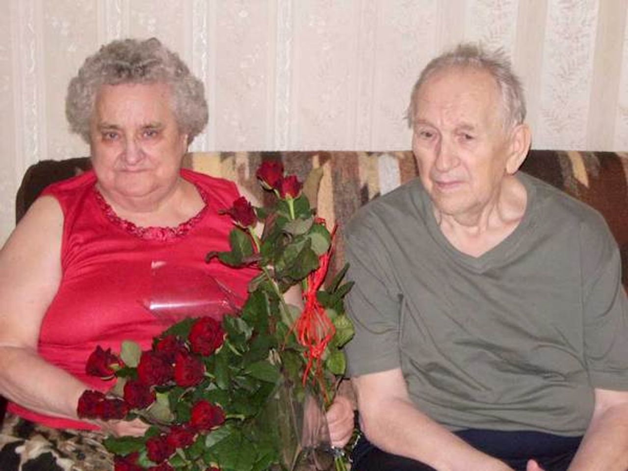 <p>Z głębokim żalem zawiadamiamy, że dnia 22.03.2015 r. zmarł nasz ukochany Tata, Teść i Dziadek Śp. Tadeusz Woźniak lat 90 Pogrzeb poprzedzony mszą św. żałobną odbędzie się dnia 26.03.2015 r. o godz. 12.00 na cmentarzu parafialnym przy ul. Kaplicznej - Siernieczko w Bydgoszczy. W smutku pogrążone Dzieci z Rodzinami</p>