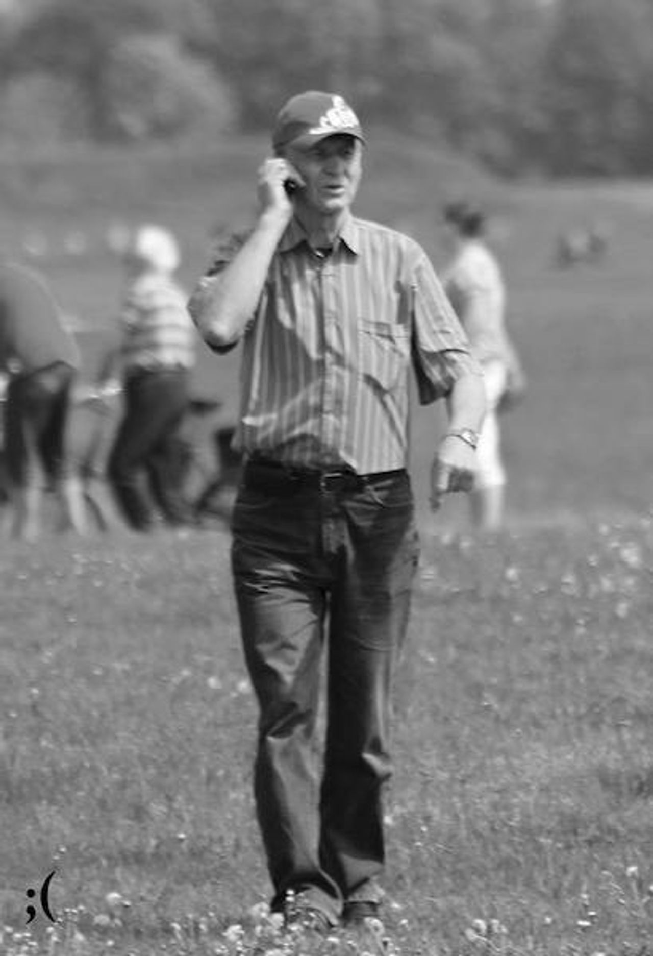 <p>Z głębokim żalem zawiadamiamy, że dnia 19 maja 2013 roku zmarł kochany Mąż, Ojciec, Teść, Dziadek, Brat i Wujek</p>
<h4>śp. Włodzimierz Śmiejkowski lat 65</h4>
<p>Msza św. żałobna odprawiona zostanie dnia 23 maja 2013 r. o godz. 10.00 w kościele parafii pw. św. Ducha. Pogrzeb odbędzie się tego samego dnia o godz. 11.00 na cmentarzu parafii św. Mikołaja przy ul. Marulewskiej w Inowrocławiu.</p>
<p>Pogrążeni w smutku ŻONA, DZIECI i RODZINA</p>