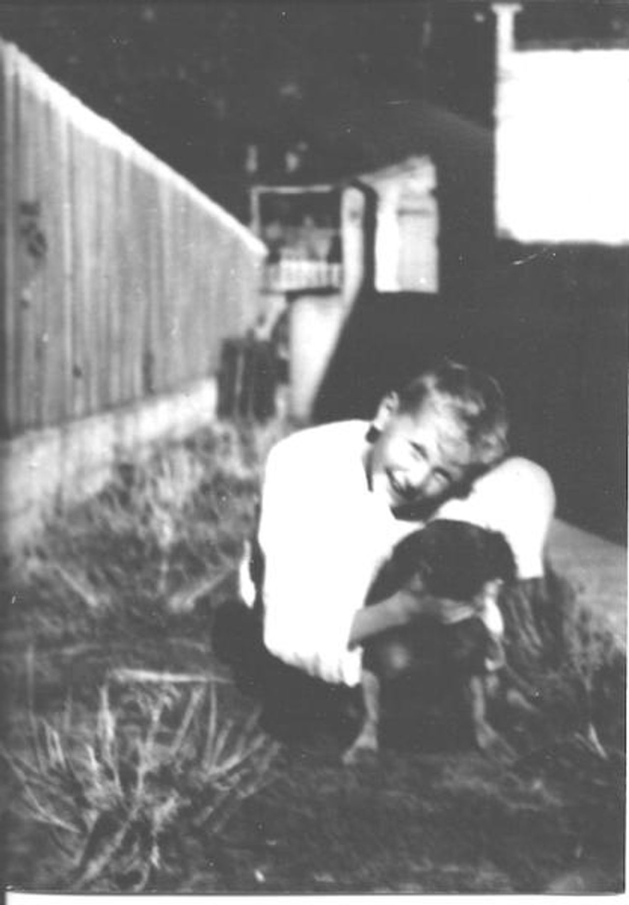 <p>Hieronim Rogowski<br />ur. 3 lutego 1919 roku zmarł 8 września 2008 roku</p>
<p>Odszedłeś 3 lata temu nagle i trudno uwierzyć, że nie ma już Ciebie...<br />Jesteś obecny w sercu i w myślach...<br />Wspomnienia o Tobie dają energię do dobrego życia.<br />Dziękuję Ci Tato za wspaniałe dzieciństwo, młodość i otworzenie drzwi w dorosłe życie.<br />Byłeś wzorem Ojca i Dziadka, nigdy nie wyrzekłeś się swoich przekonań prawdziwego Polaka.</p>
<p>Wszystkim, którzy Go pamiętają i odwiedzają Jego grób dziękuję za pamięć i chwilę zadumy.</p>
<p>Córka Barbara</p>