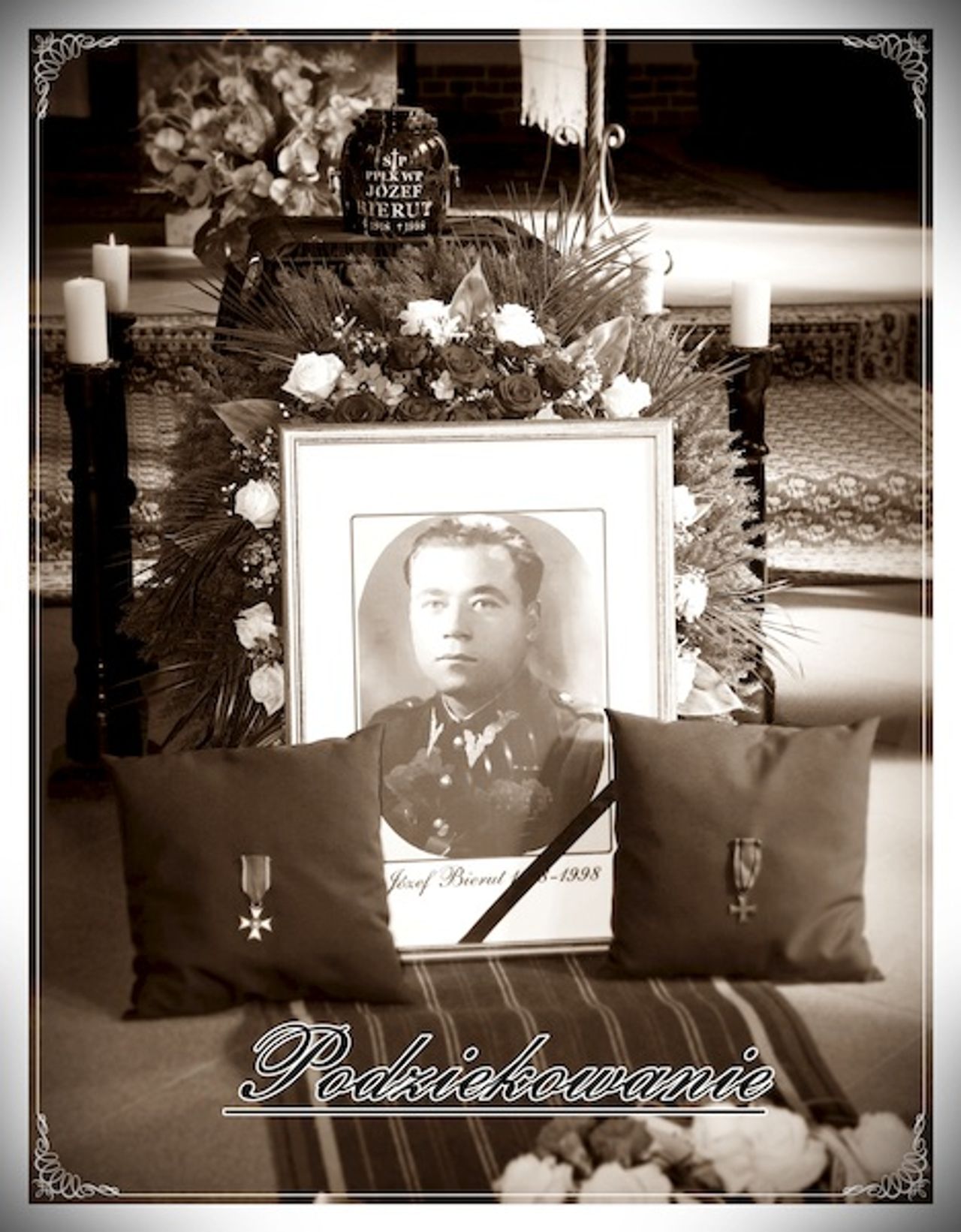 <p>Serdeczne podziękowania</p>
<p>dla Księdza Proboszcza Parafii w Nowym Barkoczynie - Mieczysława Drewka</p>
<p>i Ks. Prałata Ryszarda Konefała,<br />Dziekana Dekanatu Skarszewskiego,</p>
<p>władzom lokalnym Nowej Karczmy,<br />Harcerzom i wszystkim uczestnikom<br />uroczystości złożenia urny</p>
<h4>śp.<br />ppłk. Józefa Bieruta</h4>
<p>w rodzinnym grobowcu w Nowym Barkoczynie</p>
<p>wdzięczna<br />rodzina Bierut</p>