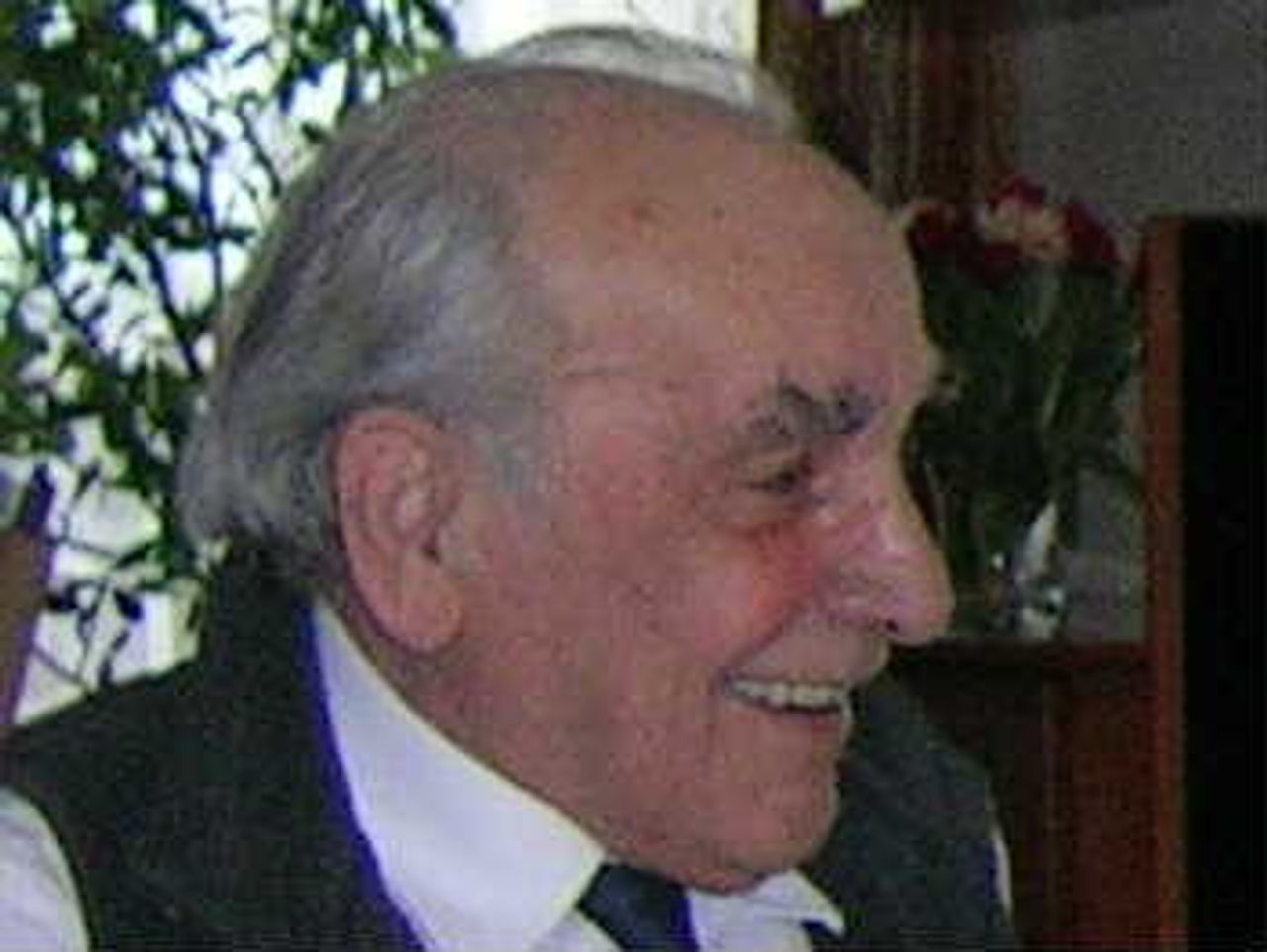 <p>Z głębokim żalem zawiadamiamy, że 10 września 2009 roku zmarł nasz Kochany Mąż, Tatuś, Brat i Dziadek</p>
<h4><strong>kmdr Czesław Fedorczak lat 79</strong></h4>
<p>Msza św. żałobna odprawiona zostanie 14 września 2009r. ( poniedziałek ) w kościele Marynarki Wojennej na Oksywiu o godz. 12.00. Pogrzeb odbędzie się tego samego dnia o godz. 13.00 na cmentarzu Garnizonowym MW w Gdyni Pogrążona w smutku żona z rodziną</p>