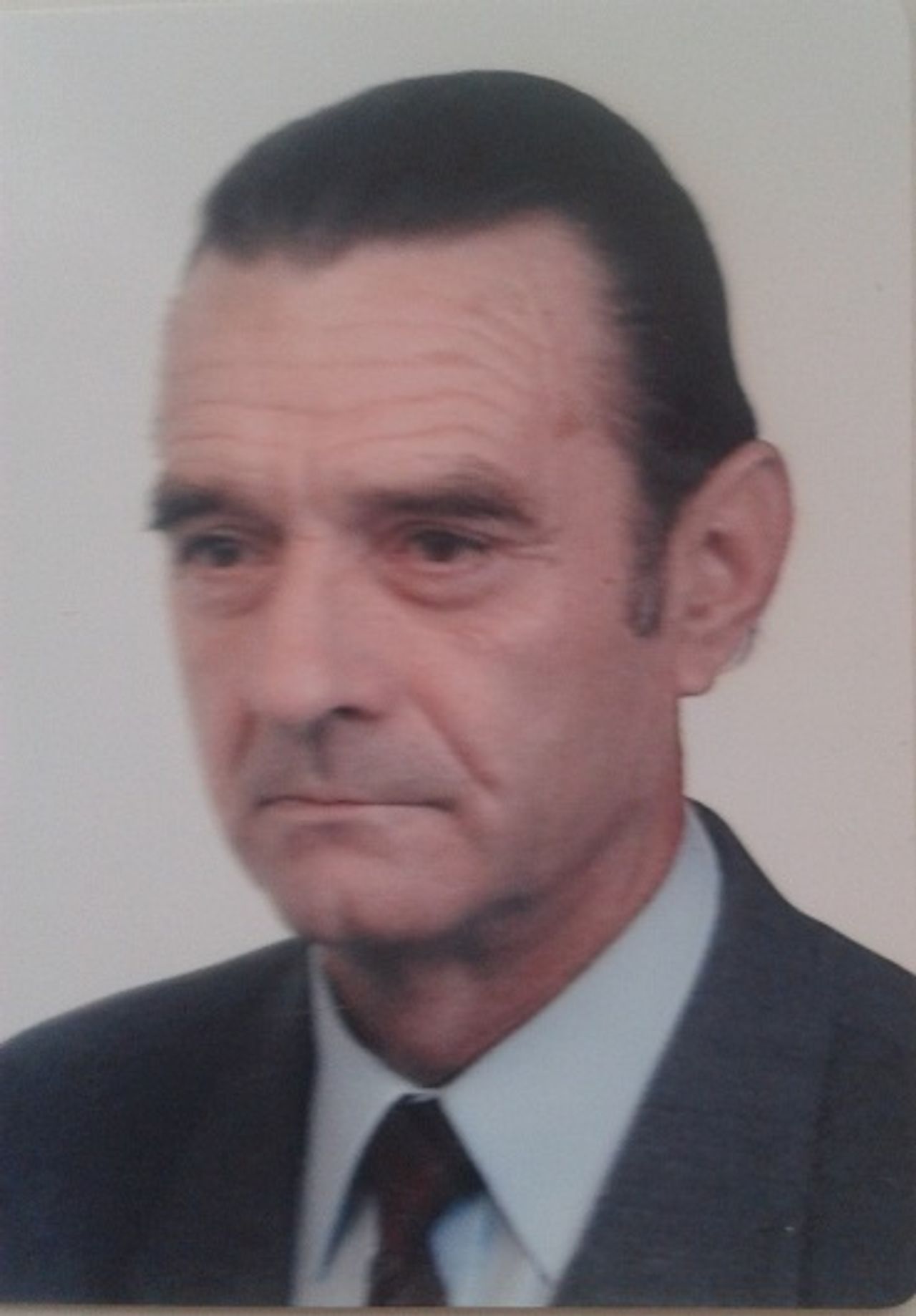 <p>Z głębokim żalem zawiadamiam, że dnia 12 stycznia 2013 roku zmarł kochany Ojciec i Dziadek śp. Zbigniew Konopa lat 67 Msza św. żałobna odprawiona zostanie dnia 16.01. 2013 r. o godz.10.30 w kościele parafii pw św. Królowej Jadwigi. Pogrzeb odbędzie się tego samego dnia o godz. 11.30 na cmentarzu parafii pw św. Mikołaja przy ul. Marulewskiej w Inowrocławiu Pogrążona w smutku Córka z Dziećmi i Synowie</p>