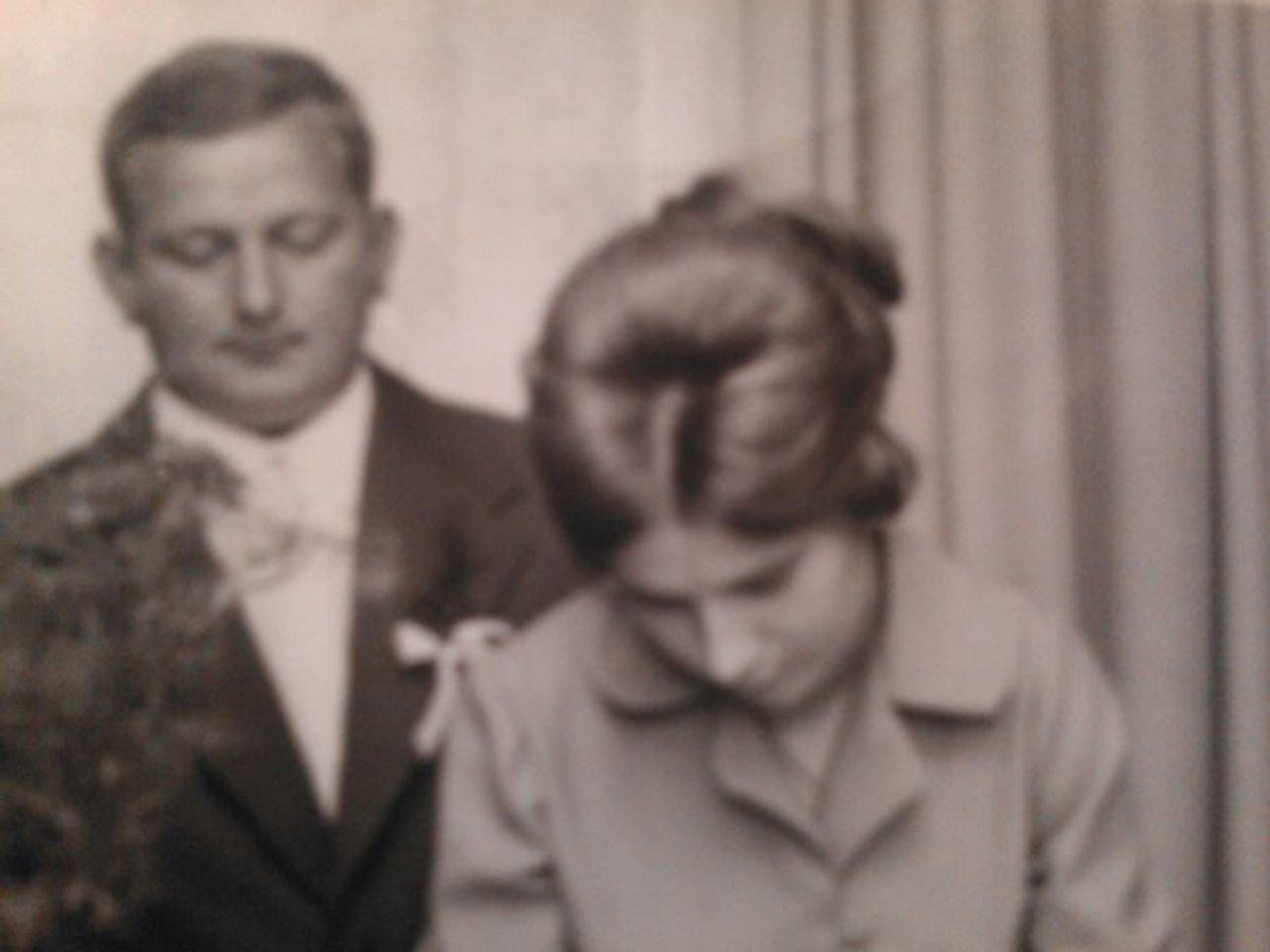 <p>Z głębokim żalem żegnamy zmarłego w dniu 21 maja 2011 roku naszego byłego pracownika śp. Jacka Ligockiego. Rodzinie Zmarłej składamy wyrazy szczerego współczucia Zarząd Spółki, Komisja Zakładowa NSZZ „Solidarność” oraz Pracownicy Przedsiębiorstwa Wodociągów i Kanalizacji Spółka z o.o. w Inowrocławiu.</p>