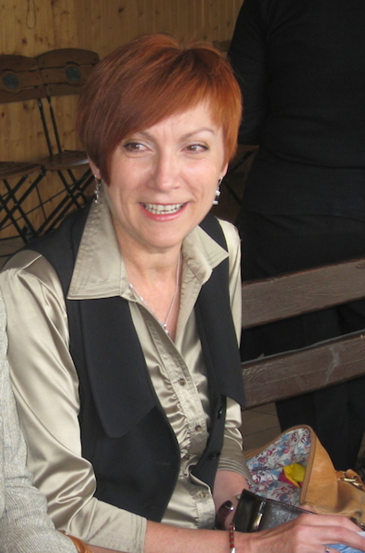 <p>Z głębokim żalem zawiadamiamy, że w dniu 09 marca 2011 r. w wieku 60 lat zmarła Urszula KAŹMIERCZAK Ceremonia pogrzebowa rozpocznie się w dniu 15 marca 2011 r. o godz. 11.30 w kaplicy cmentarnej w Opolu Półwsi Pogrążona w smutku RODZINA</p>