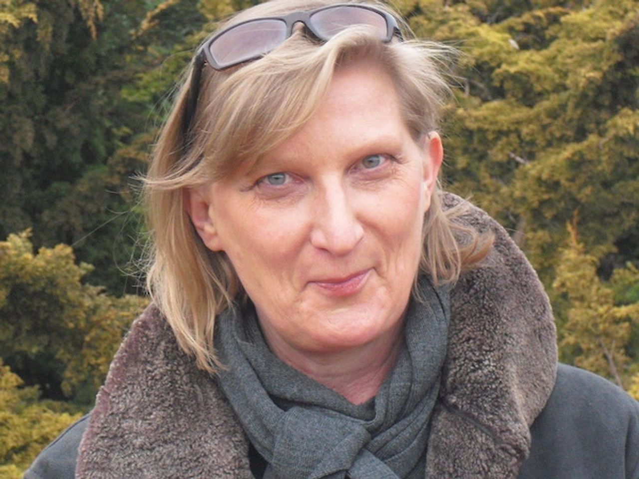 <p>Z głębokim bólem i smutkiem zawiadamiamy, że 26 sierpnia 2014 zmarła niespodziewanie Śp. dr Małgorzata Busłowicz-Egeman Wierząc w Bożą miłość żegnamy cię Małgosiu mąż, synowie i rodzina Złożenie prochów nastąpi 12 września 2014 o godzinie 11.30 na Cmentarzu Komunalnym w Koszalinie.</p>
