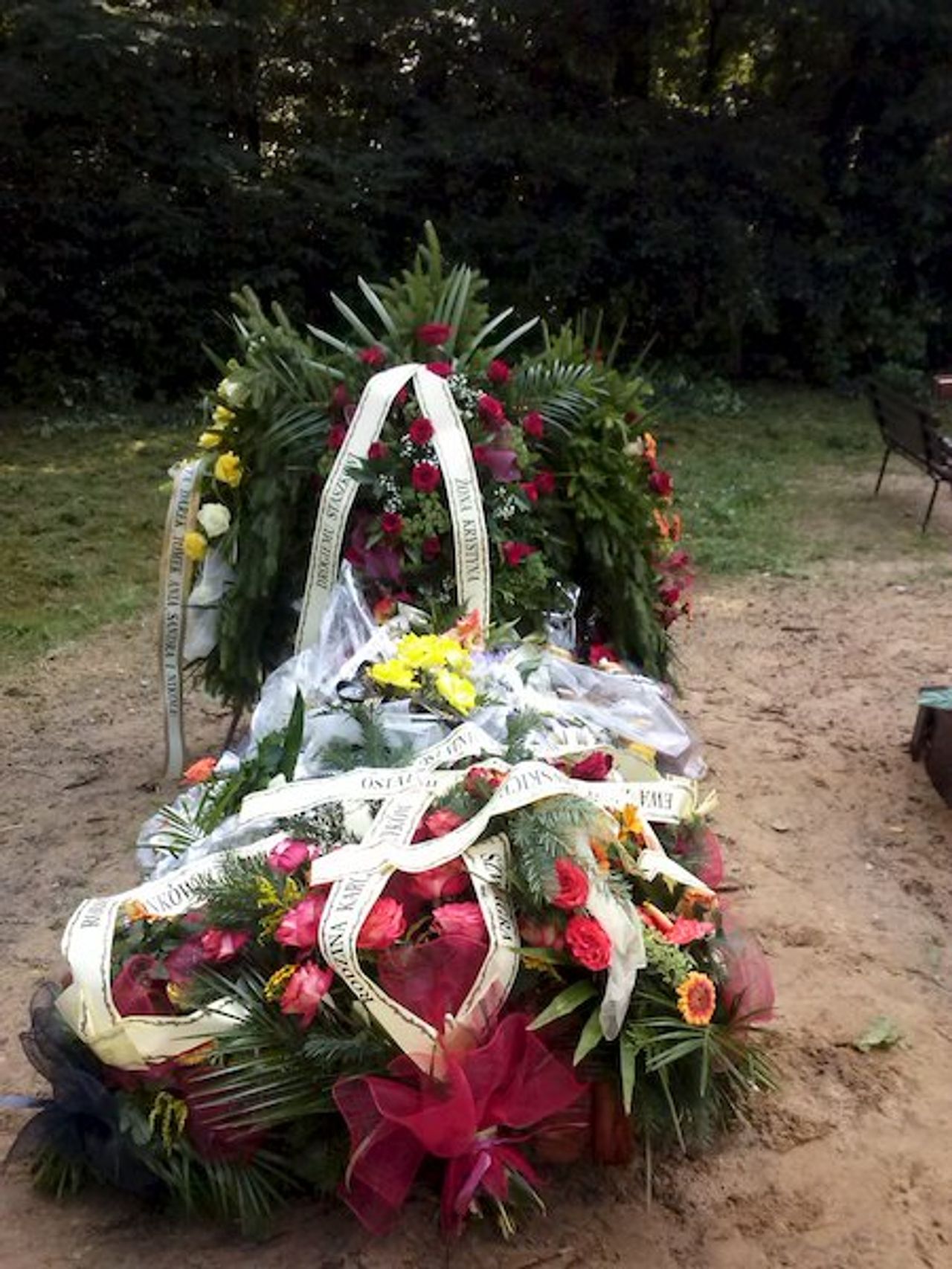<p>Zawiadamiamy, że 22 lipca 2014 r. zmarł nasz Ojciec, Teść, Wujek, Szwagier, Dziadek i Pradziadek śp. Stanisław Pinczewski płk. w stanie spoczynku Pogrzeb odbędzie się dziś, 24 lipca 2014 r. o godz. 12.30 na cmentarzu w Leśniowie Wielkim Rodzina</p>