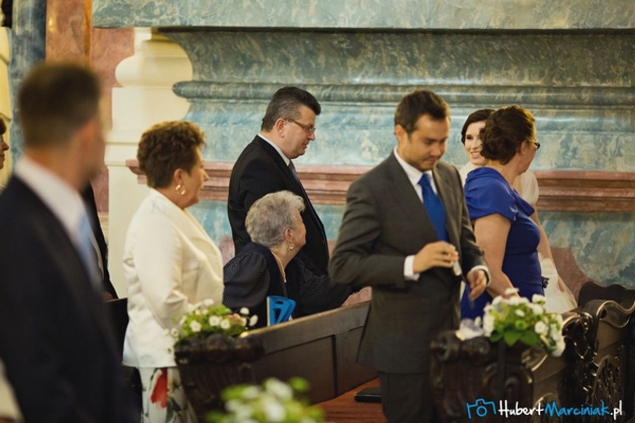 <p>17 listopada Roku Pańskiego 2014<br />odszedł do Domu Ojca, pomagający wszystkim<br />nasz kochany Syn, Mąż, Ojciec i Teść<br />Ś+p<br />inż. Zbigniew Nowakowski<br />lat 58<br />Msza św. zostanie odprawiona w kościele pw. Narodzenia Pańskiego,<br />os. Stefana Batorego w Poznaniu, w sobotę 22 listopada 2014 r. o godz. 13.00.<br />Pogrzeb odbędzie się na cmentarzu w Naramowicach o godz. 14.30.<br />W smutku pogrążona<br />najbliższa Rodzina<br />Prosimy o nieskładanie kondolencji.<br />Kostrzyn Wlkp.</p>