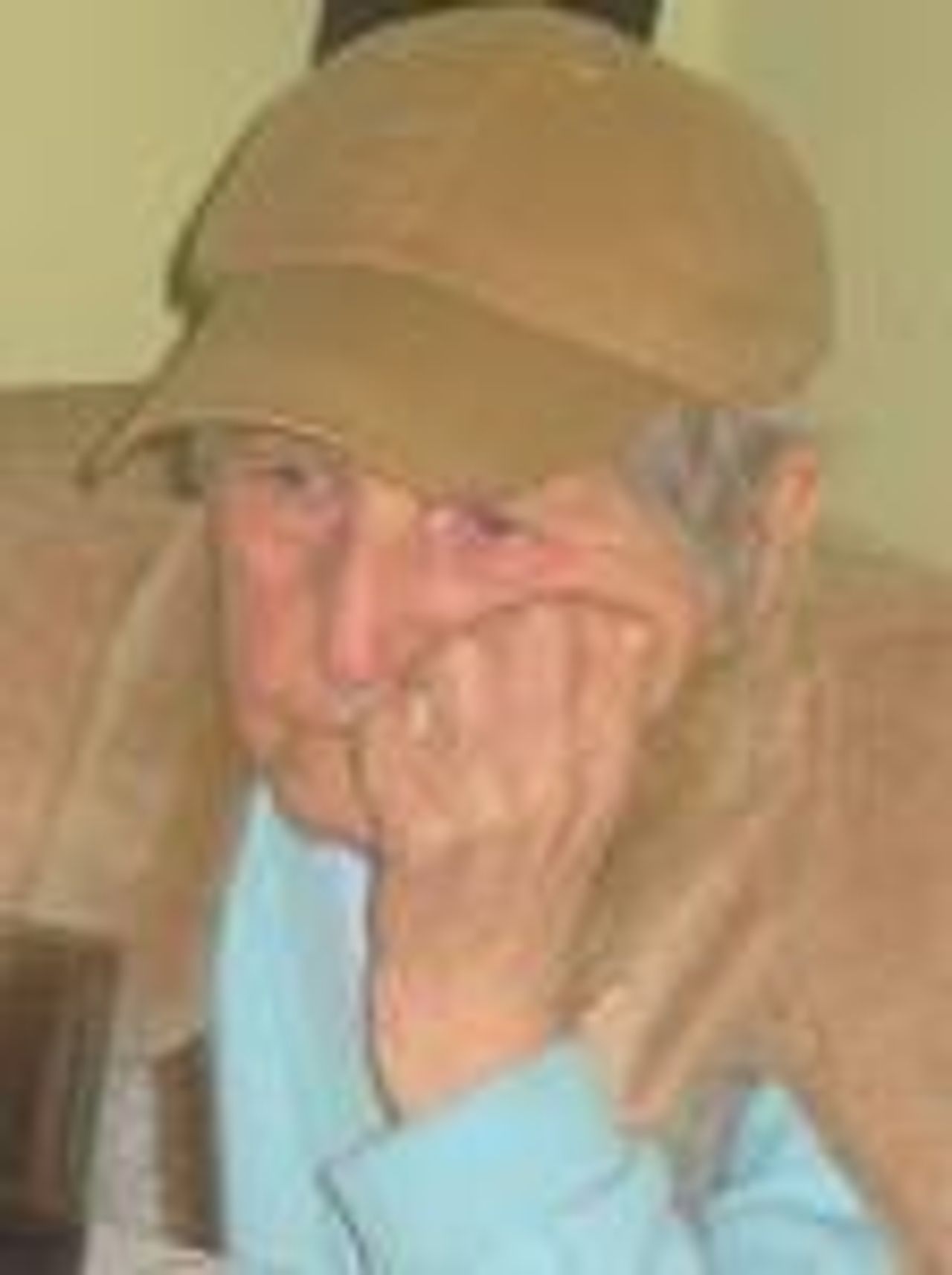 <p>Z głębokim żalem zawiadamiamy, że dnia 25 lutego 2011 r. odeszła od nas nasza ukochana Mama, Teściowa, Babcia i Prababcia<br />ś +<br />Helena Radomska<br />żyła lat 97<br />Pogrzeb odbędzie sie w czwartek, 3 marca 2011 r. o godz. 9.30 na cmentarzu Junikowo.<br />W smutku pogrążona<br />Rodzina</p>