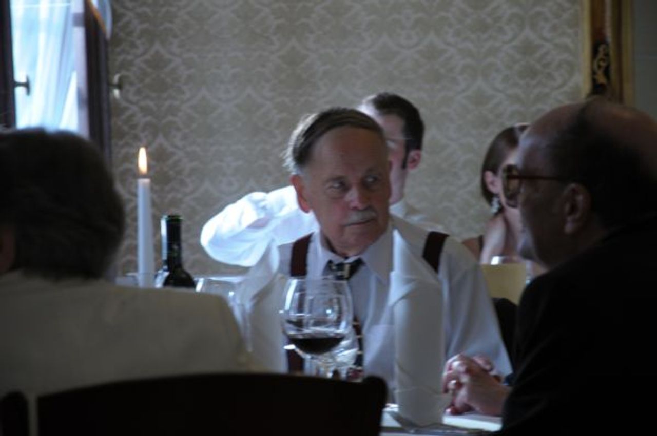 <p>Z głębokim bólem i żalem zawiadamiamy, że 18 sierpnia 2009 roku w wieku 81 lat odszedł od nas, mój kochany MĄŻ, nasz ukochany TATA, TEŚĆ i DZIADEK śp. RUFIN MIESZKIEŁŁO Pogrzeb odbędzie się w sobotę 22 sierpnia 2009 roku o godz. 12.00 na cmentarzu komunalnym (starym) przy ul. Wrocławskiej w Zielonej Górze. Pogrążona w smutku Rodzina Msza św. w intencji Zmarłego zostanie odprawiona w dniu pogrzebu o godz. 8.30 w kościele pw. Najświętszego Zbawiciela</p>
