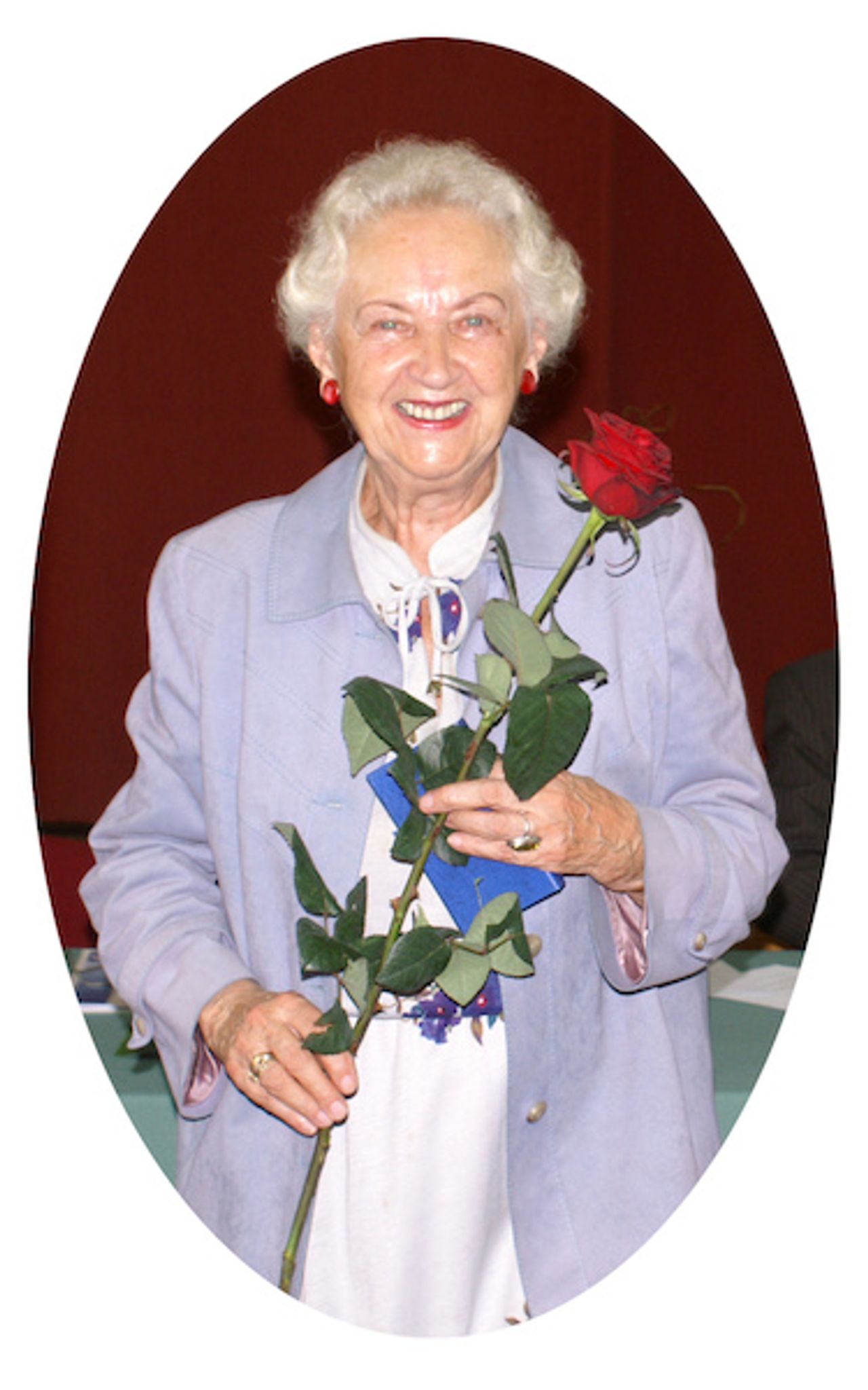 <p>Z głębokim żalem zawiadamiamy, że 28 listopada 2012 roku odeszła do Pana namaszczona sakramentami świętymi, przeżywszy 86 lat, nasza kochana ciocia, ciocia-babcia i szwagierka<br />ś+p<br />Irena Kubanek<br />mgr ekonomii<br />absolwentka poznańskiego Liceum im. Klaudyny Potockiej, przez wiele lat zaangażowana w pracę społeczną na rzecz Spółdzielni Mieszkaniowej Grunwald. Ostatni rok swojego życia spędziła pod troskliwą opieką Sióstr Miłosierdzia św. Wincentego a Paulo przy ul. Mińskiej w Poznaniu.<br />Pogrążeni w smutku<br />bratankowie z rodziną<br />Msza święta zostanie odprawiona w poniedziałek 10 grudnia o godz. 11.30 w kościele św. Jana Kantego przy ul. Grunwaldzkiej. Pogrzeb odbędzie się tego samego dnia o godz. 13.10 na cmentarzu junikowskim.</p>