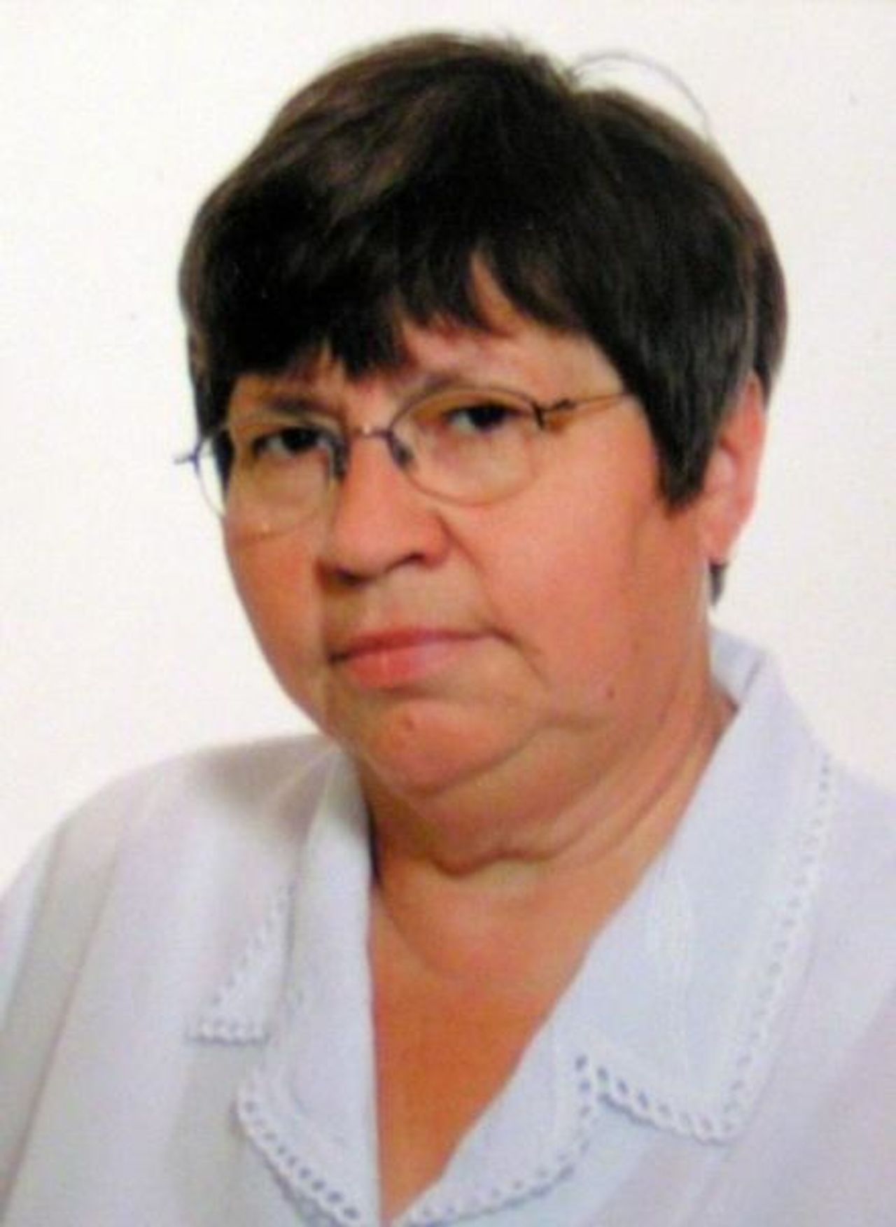 <p>„Samotność to taka straszna trwoga”<br />Z głębokim żalem zawiadamiamy, że dnia 13 stycznia 2010 roku odeszła nasza Najdroższa i Ukochana Żona, Mama, Babcia, Ciocia, Nauczycielka<br />śp.<br />Maria Stefaniak<br />z d. Zujewska<br />Uroczystości pogrzebowe rozpoczną się dnia 20 stycznia 2010 roku o godz. 10.00 w kościele pw. Matki Bożej Fatimskiej w Gdańsku-Żabiance, gdzie odprawiona będzie Msza Święta żałobna.<br />Ceremonia pogrzebowa odbędzie się na cmentarzu przy ul. Łostowickiej w Gdańsku o godz. 12.00.<br />Rodzina</p>