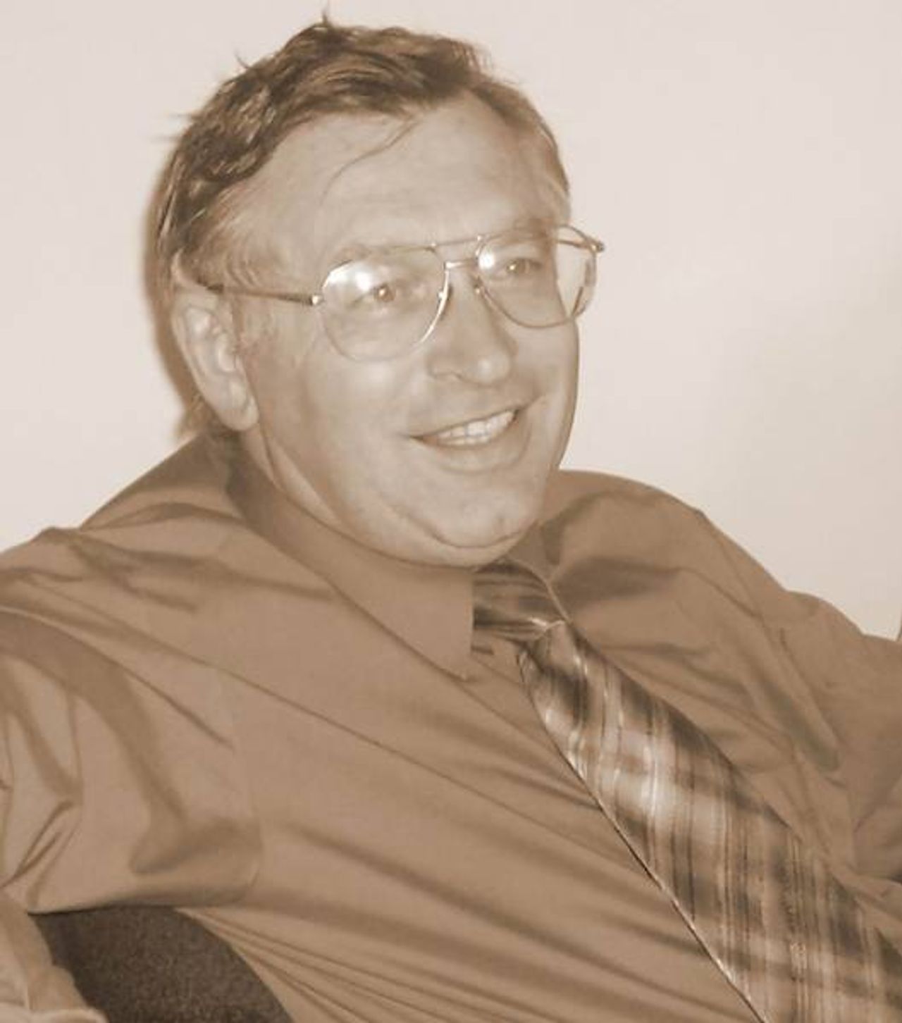 <p>Z bólem serca zawiadamiamy, że w dniu 5.06.2013r. odszedł od nas śp. Janusz Galiński 64lat Ceremonia pogrzebowa odbędzie się w dniu 8.06.2013r. w kaplicy na Starym Cmentarzu. Wystawienie o godz. 12.10, wyprowadzenie do miejsca spoczynku o godz. 12.40. Msza żałobna odprawiona zostanie w dniu pogrzebu w kościele Mariackim o godz. 7.30. Rodzina</p>