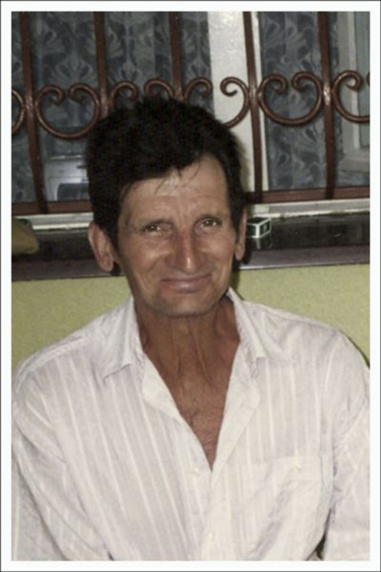 <p>Z głębokim żalem zawiadamiamy, że 17 stycznia 2009 roku w wieku 67 lat odszedł od nas kochany MĄŻ, TATUŚ, DZIADZIUŚ i BRAT</p>
<h4>śp. KAZIMIERZ DĄBROWNY</h4>
<p>Uroczystości pogrzebowe rozpoczną się w środę, 21 stycznia 2009 roku o godz. 13.00 mszą św. w kościele w Koźli.</p>
<p>Pogrążona w żałobie rodzina</p>