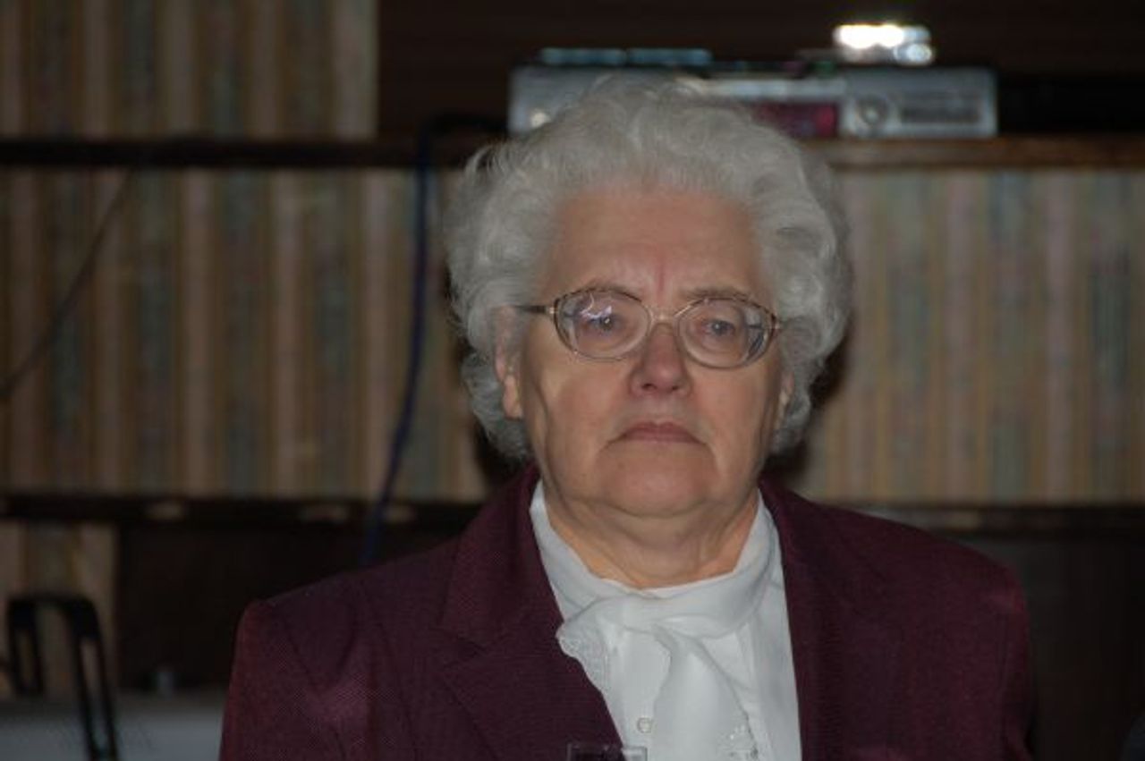 <p>Z głębokim żalem zawiadamiamy, że dnia 12 maja 2010 roku odeszła od nas nasza Kochana Żona, Mama i Babcia ś.p.Alina Marczyk Ceremonia pogrzebowa odbędzie się 15.05.2010 r. o godz. 14.50 w Kaplicy na Starym Cmentarzu w Słupsku skąd nastąpi wyprowadzenie do miejsca spoczynku o godz. 15.20. Msza żałobna zostanie odprawiona w dniu pogrzebu o godz. 07.30 w kościele Mariackim w Słupsku Mąż i Dzieci z Rodzinami</p>