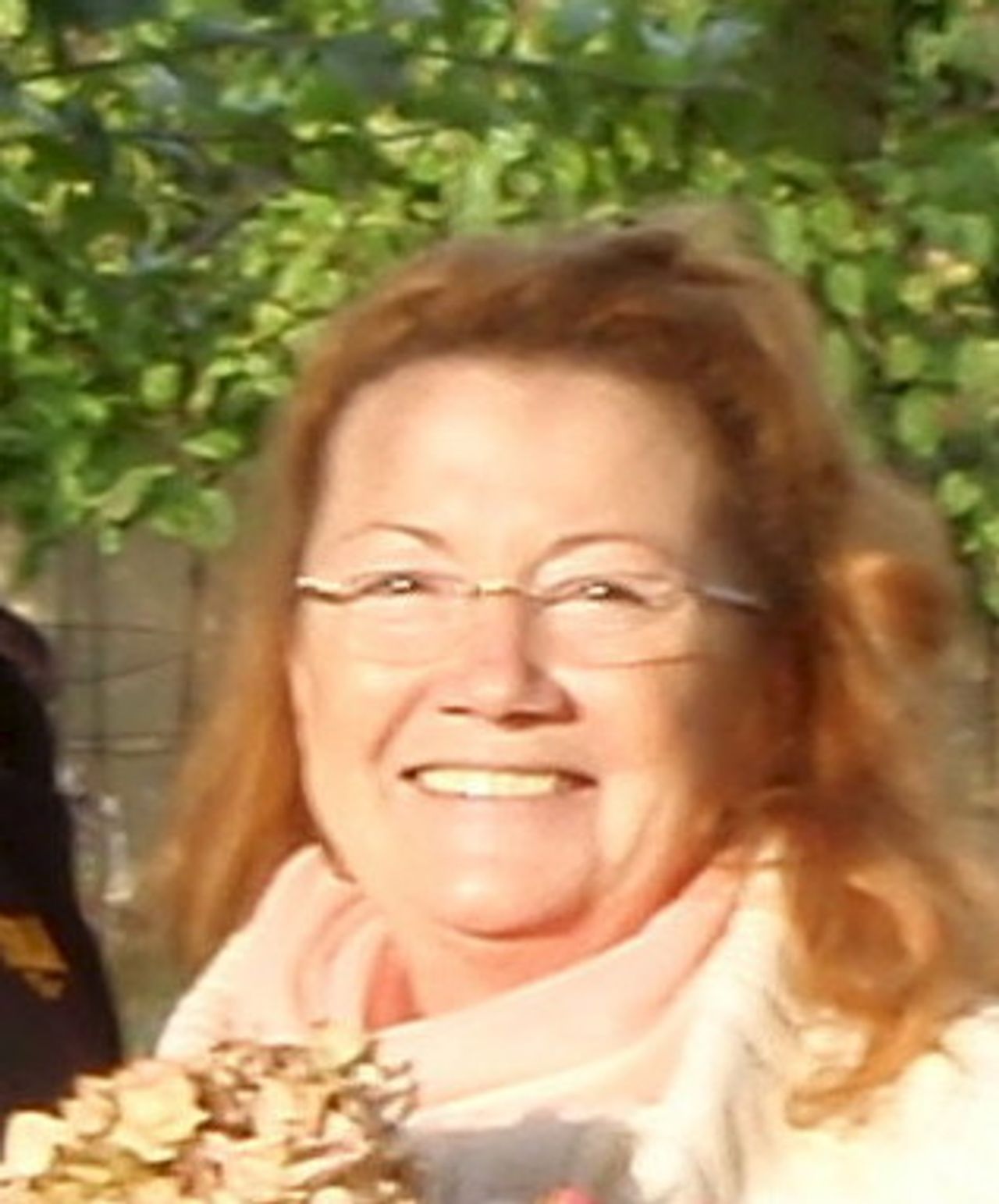 <p>Z głębokim żalem zawiadamiamy,<br />że 16 grudnia 2014 roku odeszła od nas</p>
<p>Kochana ŻONA, MAMA i BABCIA</p>
<p>śp.<br />IZABELA TOMASZEWSKA</p>
<p>Ceremonia pogrzebowa rozpocznie się<br />19 grudnia 2014 roku o godzinie 11.00<br />w Kaplicy na Cmentarzu Komunalnym<br />w Koszalinie.</p>
<p>Pogrążona w smutku<br />Rodzina</p>