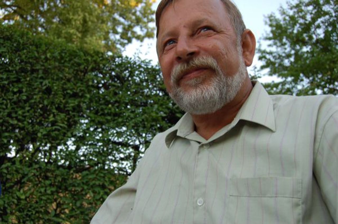 <p>Z głębokim żalem i smutkiem przyjęliśmy wiadomość o śmierci<br />Józefa Mirowskiego<br />Radnego dwóch kadencji 1998-2006<br />Rodzinie Zmarłego<br />wyrazy głębokiego współczucia<br />składają<br />Przewodnicząca Rady Gminy z radnymi, Wójt Gminy<br />oraz pracownicy Urzędu Gminy w Stegnie</p>