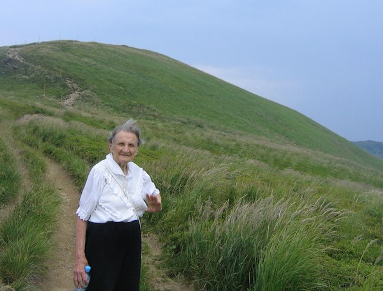 <p>„Nic dwa razy się nie zdarza...”<br />Wisława Szymborska<br />ś + p<br />Prof. dr hab.<br />Helena Harajda<br />naukowiec, fizyk, akustyk<br />dobry i szlachetny człowiek<br />odeszła w drugi dzień Świąt Wielkiej Nocy 2011 r.<br />Wszystkim Bliskim Pani Heleny<br />wyrazy głębokiego żalu i współczucia<br />składają<br />Róża i Michał Frydrychowie, Asia i Arek Walkowiakowie<br />z Matyldą i Michałkiem, Madzia i Kuba Frydrychowie z Martynką,<br />Adam Pułról, Ula Oses, Bogusław Nawrocki, Ela Binkowska,<br />Jan Janusz Tycner</p>