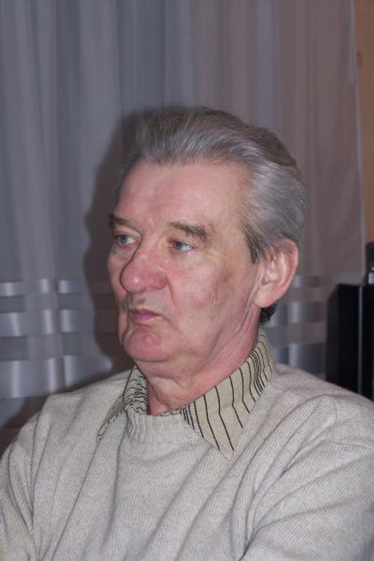 <p>Z głębokim żalem zawiadamiamy, że po długiej i ciężkiej chorobie odszedł od nas dnia 14 listopada 2008 roku nasz TATA, SYN, BRAT, TEŚĆ i DZIADEK Śp. JANUSZ DERLIŃSKI Pogrzeb odbędzie się we wtorek 18 listopada 2008 roku, o godz. 11.30 na cmentarzu komunalnym przy ul. Wrocławskiej w Zielonej Górze. Pogrążona w smutku rodzina</p>