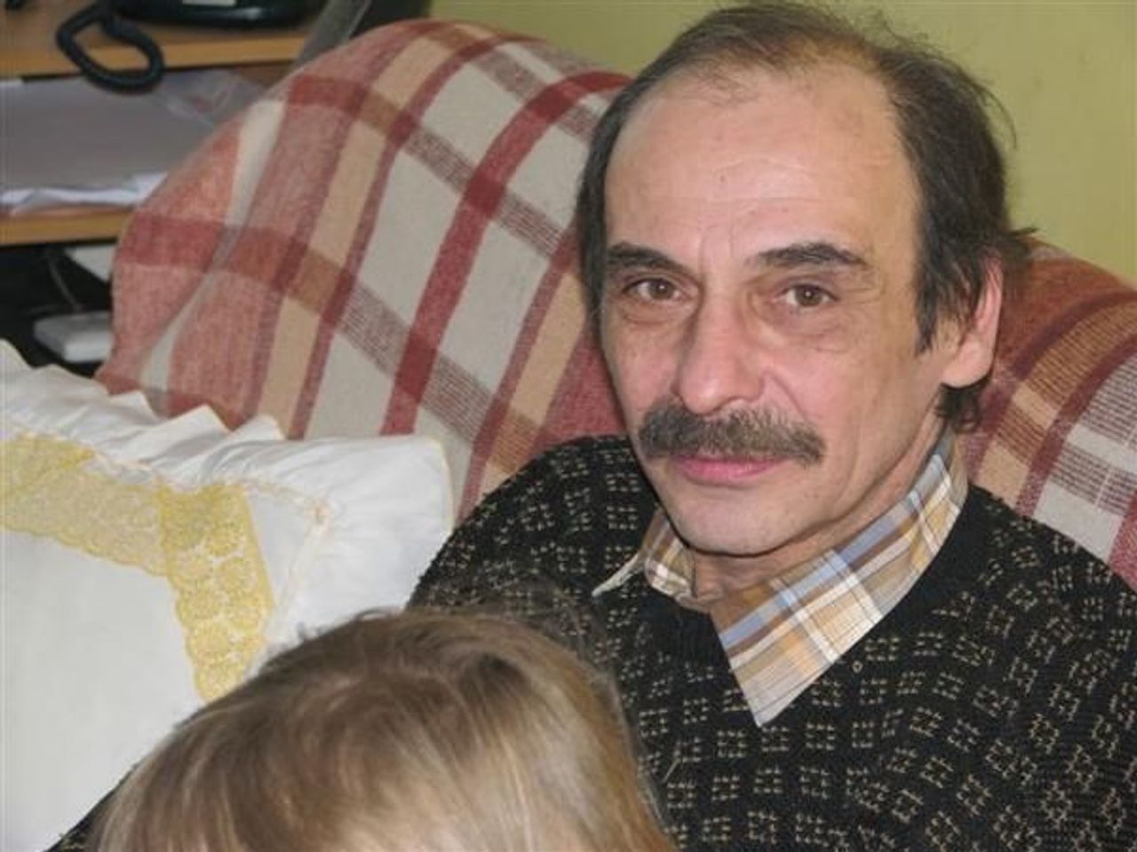<p>Z głębokim żalem zawiadamiamy, że dnia 28 grudnia 2009 r. zmarł<br />nasz kochany Mąż, Ojciec, Brat, Syn, Teść i Dziadek<br />ś + p<br />Tadeusz Kaniewski<br />Pogrzeb odbędzie się 6 stycznia 2010 r. o godzinie 9.00 na cmentarzu junikowskim.<br />W smutku pogrążona<br />Rodzina</p>
