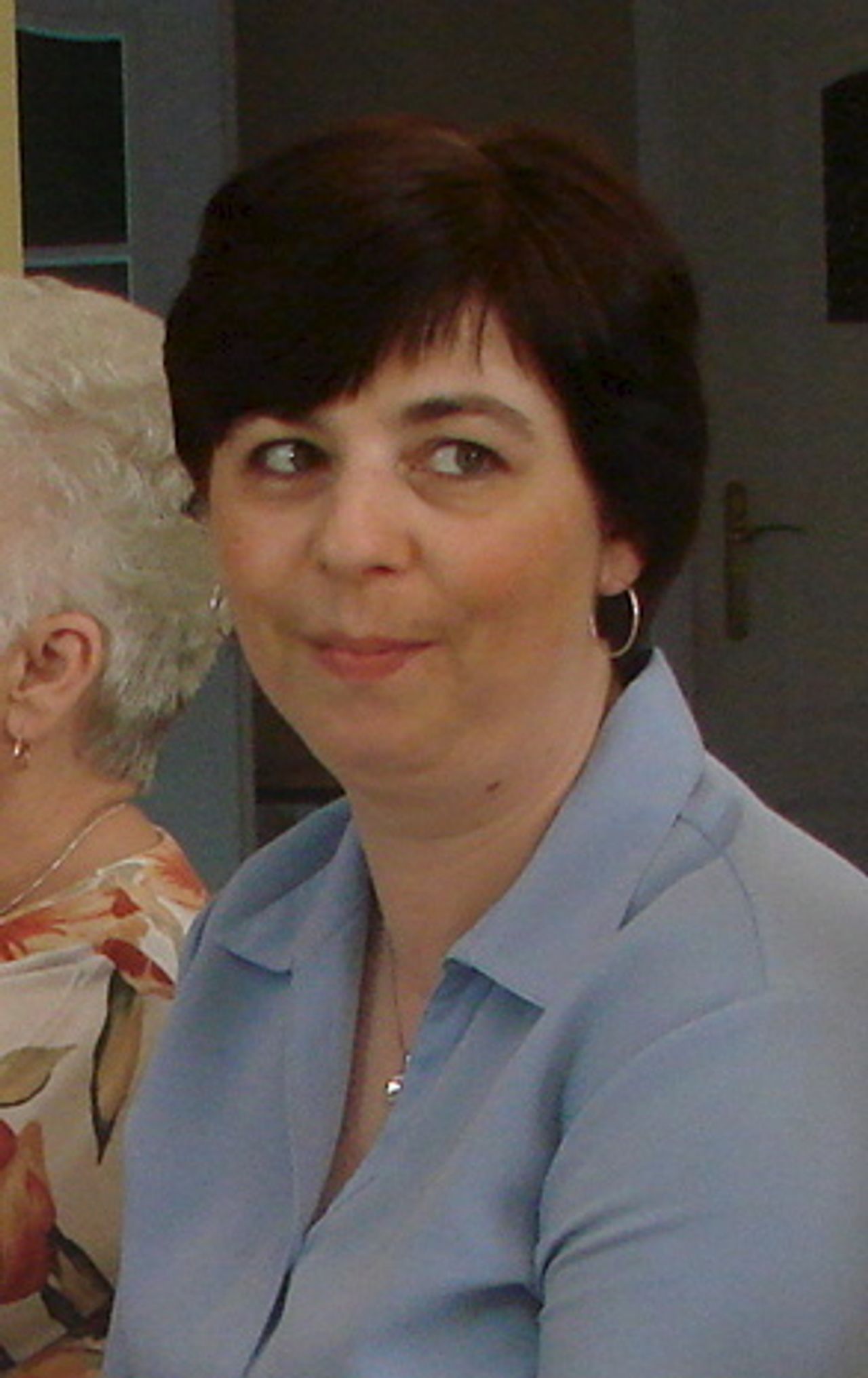 <p>Dziękujemy Bogu za Twoje życie,<br />za Twoją miłość, dobroć<br />i odwagę w walce z chorobą<br />Z głębokim smutkiem i bólem zawiadamiamy, że dnia 19.06.2010 r. zmarła nasza ukochana Córka i Siostra, Kuzynka, Ciocia<br />ś+p<br />Irena Okupniak<br />lat 43<br />Msza św. odprawiona zostanie dnia 24.06.2010 r. o godz. 12.00 w kościele im. Maryi przy ul. Santockiej. Pogrzeb na cmentarzu parafialnym o godz. 13.00.<br />W wielkim bólu pogrążeni<br />Rodzice i Brat Tomasz</p>