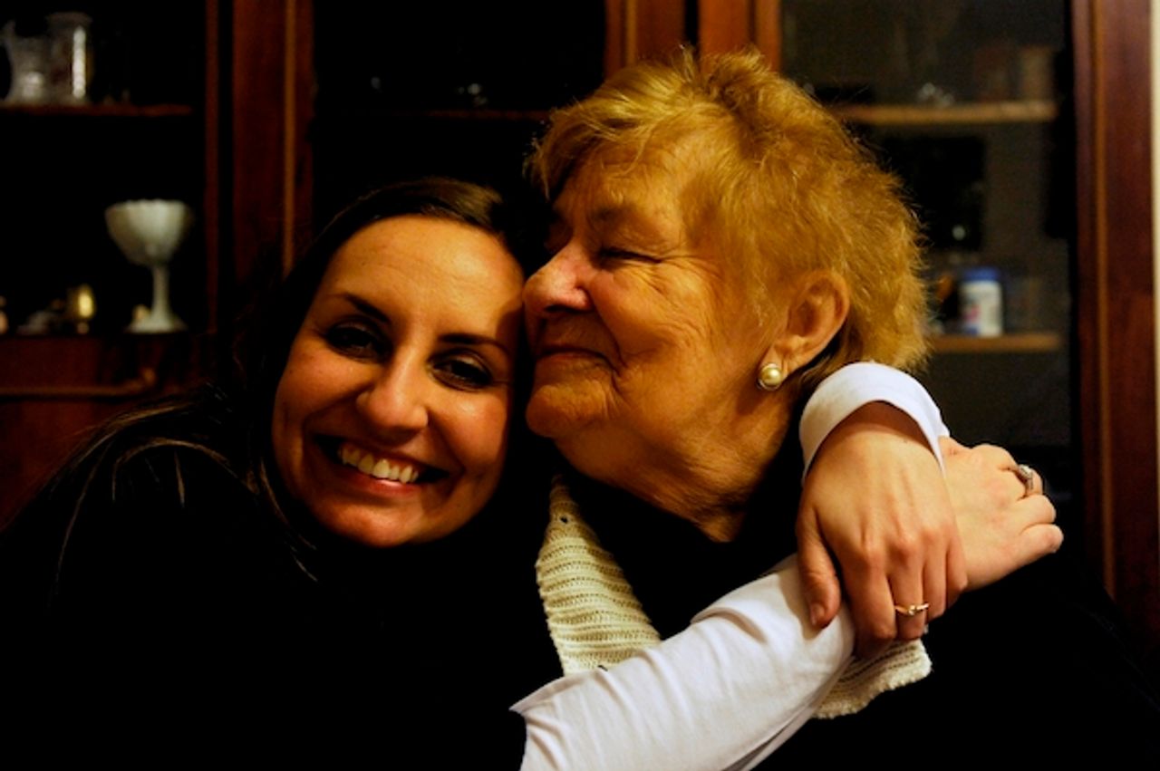 <p>Dnia 28 marca 2012 r. zmarła ukochana Żona, Mama, Babcia i Prababcia<br />Ś.P.<br />Alicja Ruszczak-Kazimierczak<br />Pogrzeb odbędzie się 3 kwietnia br. (wtorek) o godz. 14.00<br />na Starym Cmentarzu Rzymskokatolickim przy ul. Ogrodowej 39<br />O czym zawiadamia pogrążona w głębokim smutku.<br />Rodzina</p>
