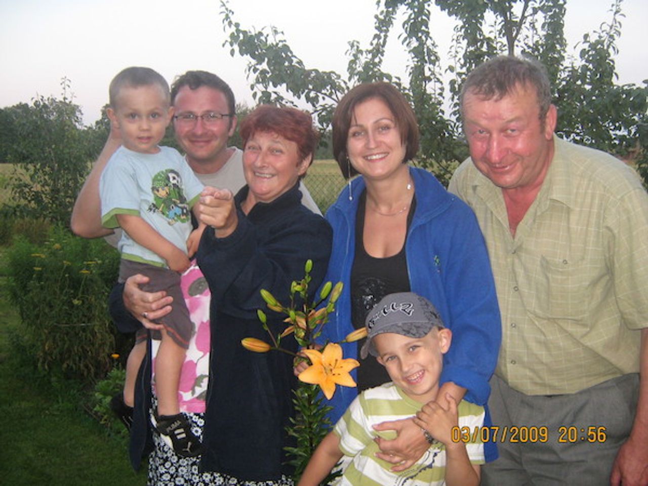 <p>Z głębokim żalem zawiadamiamy, że w dniu 31 października 2011 roku w wieku 62 lat odszedł nasz najukochanszy Mąż, Ojciec i Brat Mieczysław OSZENDA Ceremonia pogrzebowa rozpocznie się w kaplicy cmentarnej w Opolu Półwsi dnia 4 listopada 2011 r. o godz. 13.00 Msza żałobna odbędzie się o godz. 11.30 w kościele św. Szczepana w Brynicy w dniu pogrzebu Pogrążona w smutku i żalu Rodzina</p>