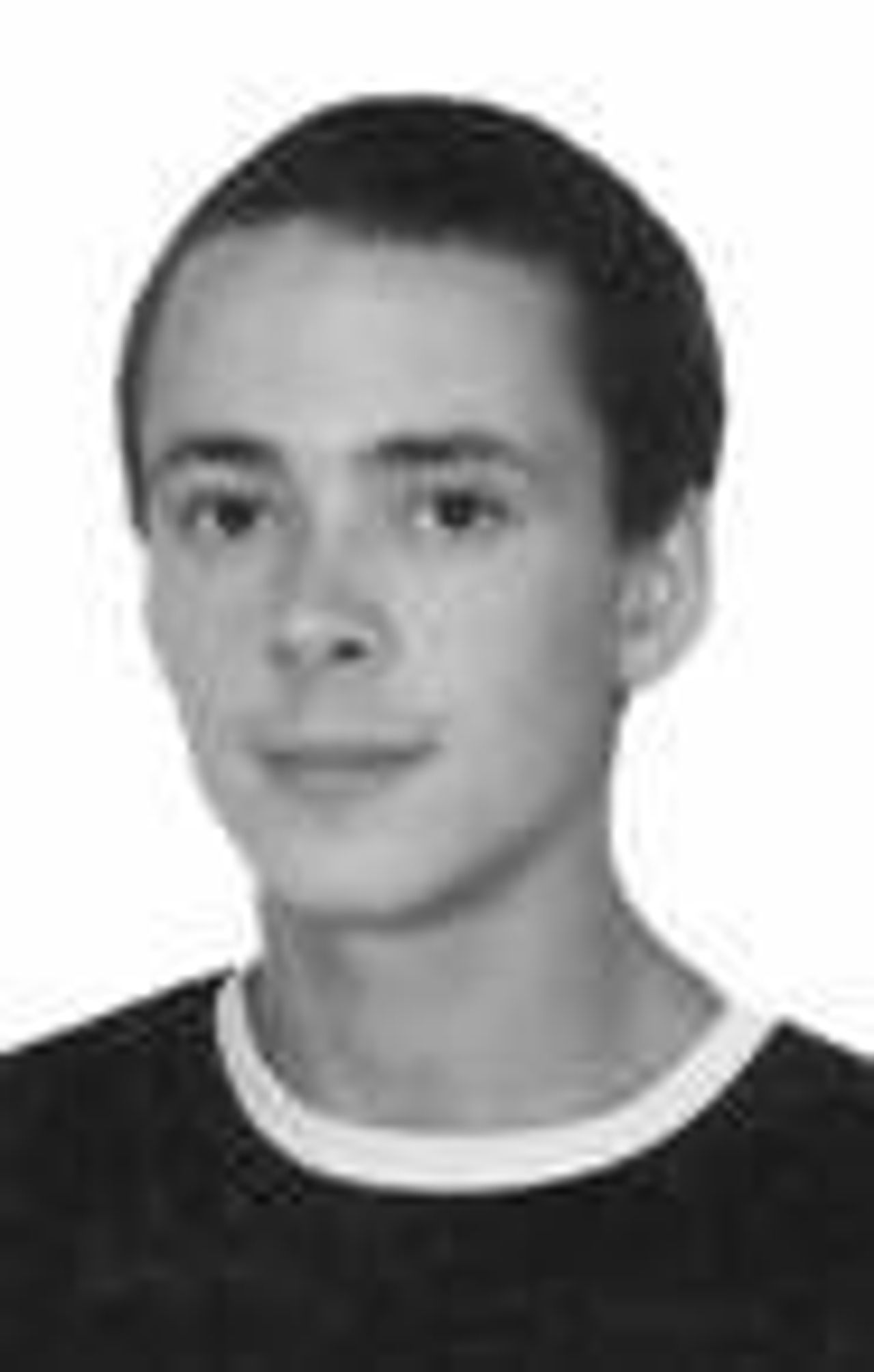 <p>Pogrążeni w głębokim bólu zawiadamiamy, że 11 listopada 2009 r. zmarł Kochany Syn, Tatuś, Brat, Wnuk i Przyjaciel śp. RADOSŁAW SIRMAN. Ceremonia pogrzebowa rozpocznie się we wtorek, 17 listopada 2009 r. o godz. 13.45 w Domu Pogrzebowym "Wrotniewscy" w Koszalinie przy ul. Różanej 8. Mikrobus z domu pogrzebowego na cmentarz podjedzie bezpośrednio pod "Wejścia E" (parking na końcu ulicy Kamieniarskiej). Rodzina.</p>