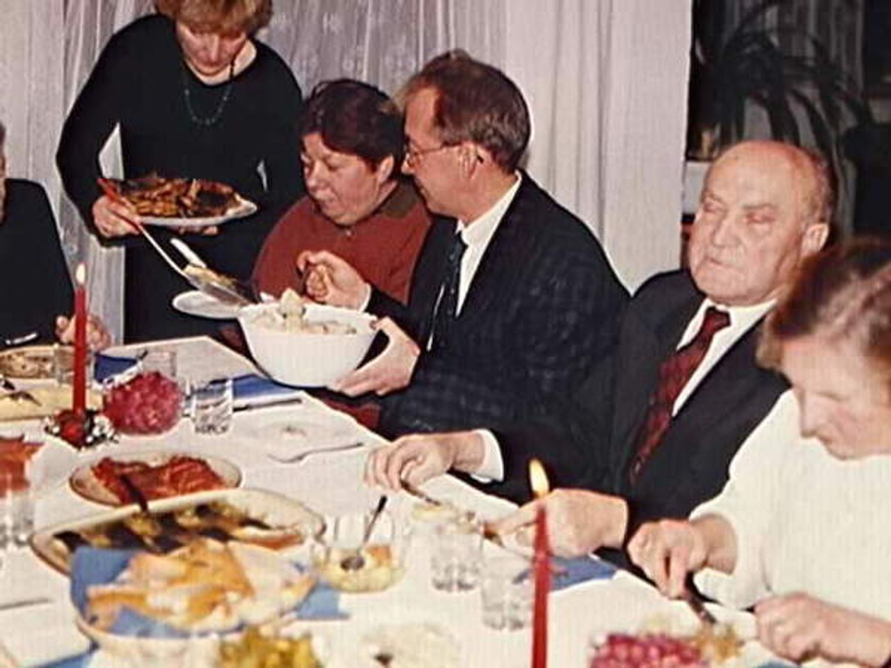 <p>Z głębokim żalem zawiadamiamy, że w dniu 20 grudnia 2010 r.<br />odeszła od nas, w wieku 56 lat<br />Ś.P.<br />Stanisława Andrysewicz<br />Pogrzeb odbędzie się w dniu 29 grudnia 2010 r. (środa) o godz. 14.15<br />na Starym Cmentarzu rzymskokatolickim przy ul. Ogrodowej 39.<br />Brat z Rodziną</p>