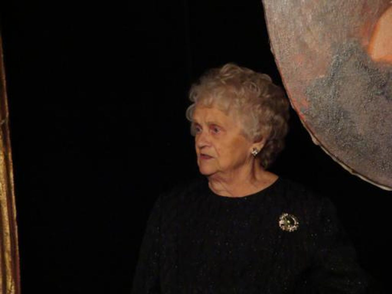 <p>Z głębokim żalem zawiadamiamy że dnia 14 stycznia 2013 odeszła od nas Najdroższa, Najukochańsza Żona, Mama, Siostra, Teściowa, Babcia i Prababcia Michalina Łabudzińska Ceremonia pogrzebowa rozpocznie się 17.01.2013 roku o godzinie10.30 w kaplicy na Cmentarzu Komunalnym w Koszalinie. Pogrążona w głębokim smutku i żałobie rodzina</p>