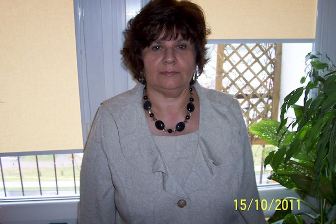 <p>Z głębokim smutkiem i żalem przyjęliśmy wiadomość o śmierci<br />naszej Koleżanki<br />ŚP.<br />Urszuli Sokołowskiej<br />wieloletniej pracownicy Regionalnego Centrum<br />Krwiodawstwa i Krwiolecznictwa w Krakowie,<br />Oddział Terenowy w Tarnowie<br />ul. Lwowska 167 a<br />Rodzinie i Współpracownikom Zmarłej<br />wyrazy współczucia<br />składają<br />Dyrekcja, Koleżanki i Koledzy RCKiK w Krakowie</p>