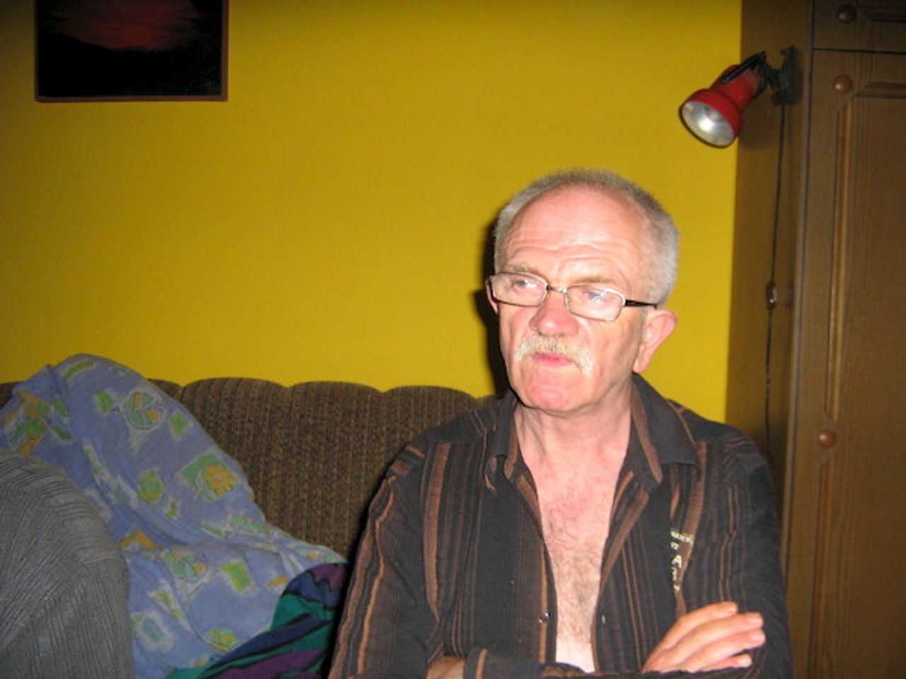 <p>Z głębokim żalem zawiadamiamy, że dnia 2.7.2011 r. odszedł kochany<br />Brat, Szwagier i Wujek<br />ś + p<br />Roman Świtała<br />Msza św. i pogrzeb odbędą się w piątek, 8.7.2011 r. o godzinie 12.00<br />w Głuszynie.W smutku pogrążeni<br />Brat i Siostra z Rodzinami</p>