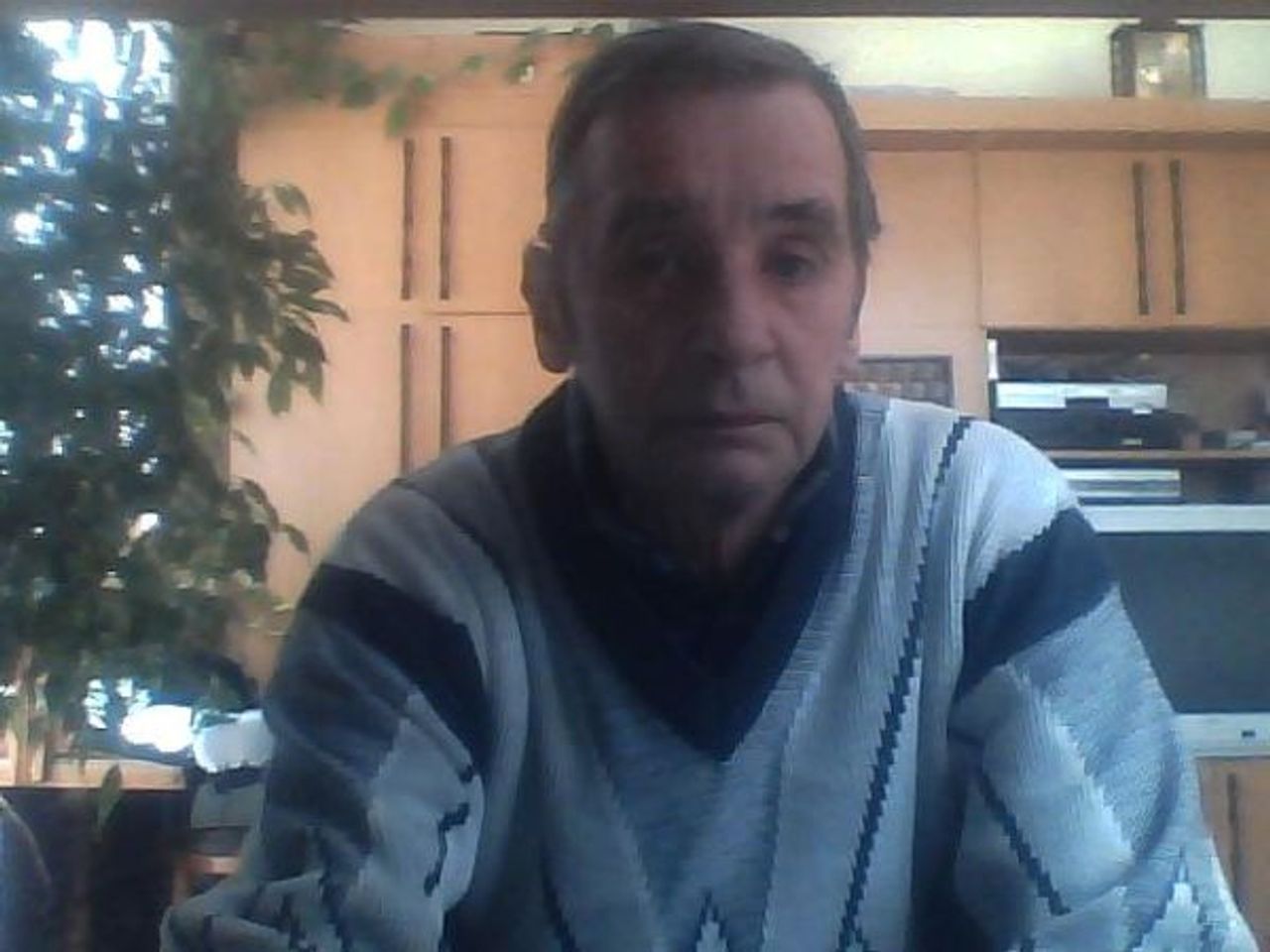 <p>Pogrążeni w głębokim smutku i żalu z powodu śmierci naszej kochanej Bratowej, Szwagierki i Cioci<br />śp.<br />Basi Bogusławskiej<br />Łączymy się w bólu z Tobą Wojtku i z Wami Piotrze i Kasiu z Rodziną<br />Składamy Wam wyrazy serdecznego współczucia<br />My straciliśmy Basieńkę, która była dla nas osobą wyjątkową, ważną i bardzo kochaną<br />Janek z Wandą i Anią<br />Agnieszka z Przemkiem, Madzią i Wojtusiem<br />Magda z Jackiem</p>